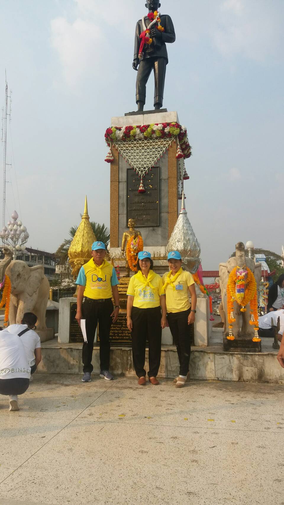 โครงการจิตอาสา “เราทำความดี ด้วยห้วใจ” กิจกรรมสาธารณประโยชน์ด้วยการทำความสะอาดบริเวณโดยรอบอนุสาวรีย์เจ้าพ่อพญาแล