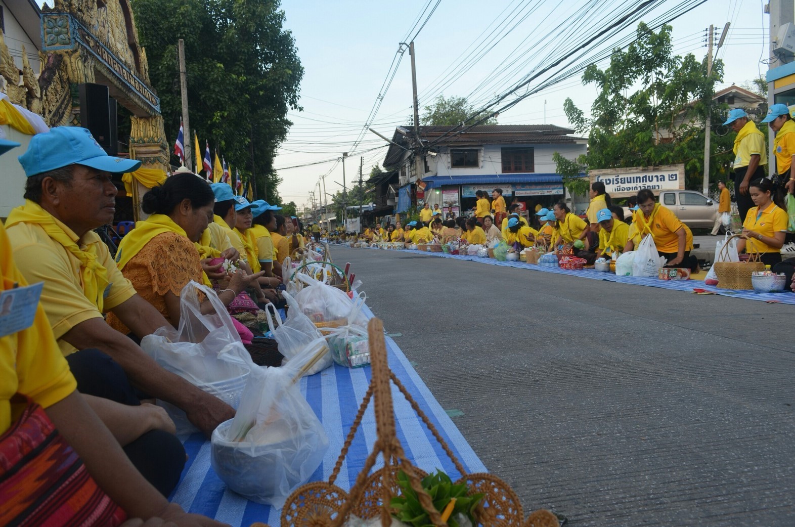 @ชัยภูมิ#พิธีทำบุญตักบาตร เนื่องในโอกาสมหามงคลพระราชพิธีบรมราชาภิเษก