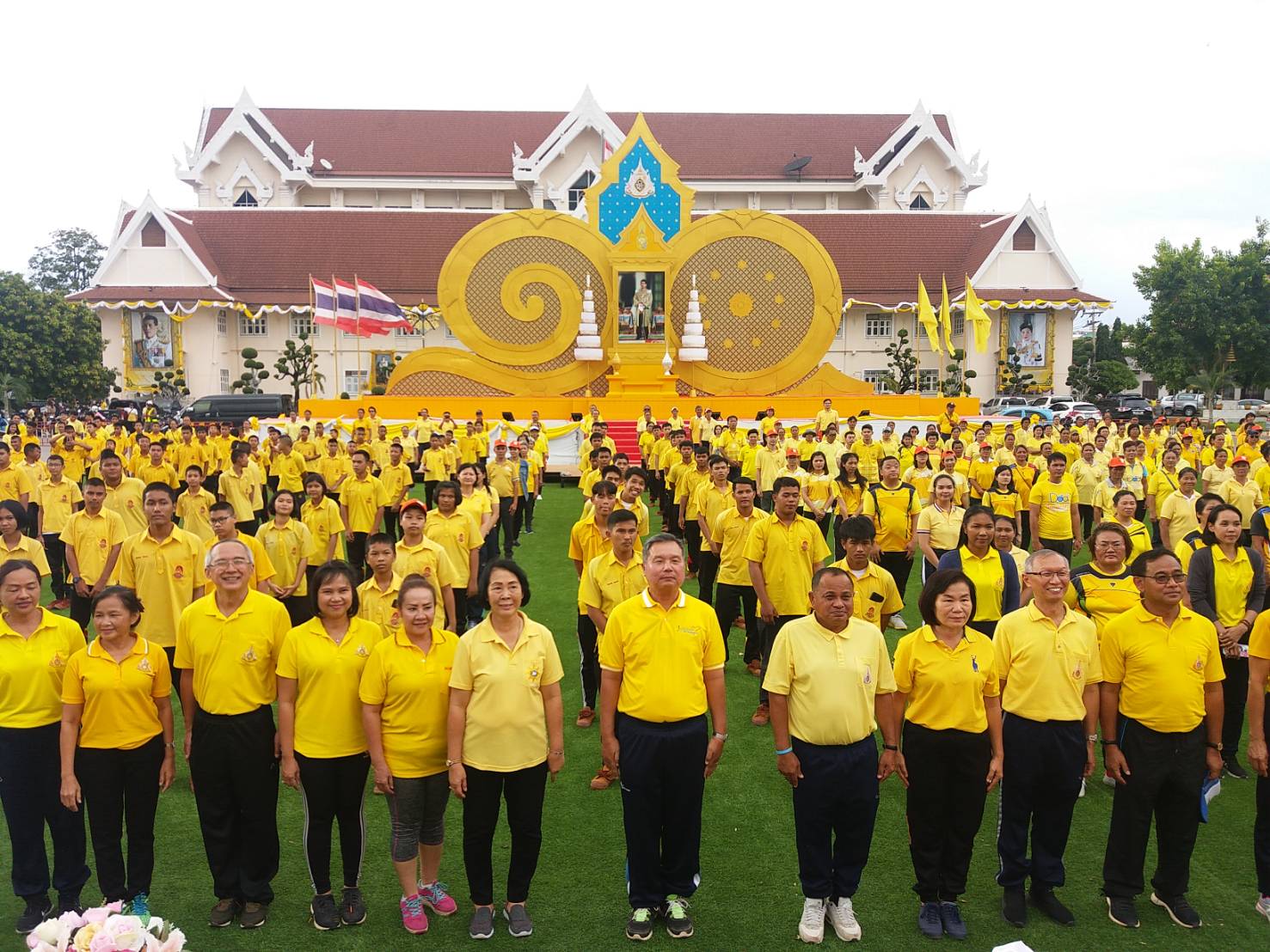 @ชัยภูมิ#โครงการเฉลิมพระเกียรติ เนื่องในโอกาสมหามงคลพระราชพิธีบรมราชาภิเษก  วันที่ 24 กรกฎาคม 2562 เวลา 16.00 น. นางอัจฉรา เคียงวิมลรัตน์ พัฒนาการจังหวัดชัยภูมิ ร่วมกิจกรรม “คีตะมวยไทย 10 ท่า ออกกำลังเพื่อสุขภาพ เฉลิมพระเกียรติฯ”