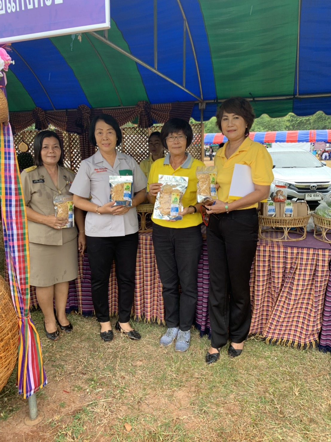 @ชัยภูมิ#นางอัจฉรา เคียงวิมลรัตน์​ พัฒนาการจังหวัดชัยภูมิ ร่วมกิจกรรมจังหวัดเคลื่อนที่จังหวัดชัยภูมิ ประจำเดือน กรกฎาคม 2562 ณ โรงเรียนบ้านหนองขามใต้ ม.9 ต.หนองขาม อ.แก้งคร้อ จ.ชัยภูมิ และมอบทุนจากกองทุนพัฒนาเด็กชนบทในพระราชูปถัมภ์มเด็จพระเทพฯ จำนวน 5 ทุนๆละ 1200บาท เป็นเงิน 6,000 บาท
