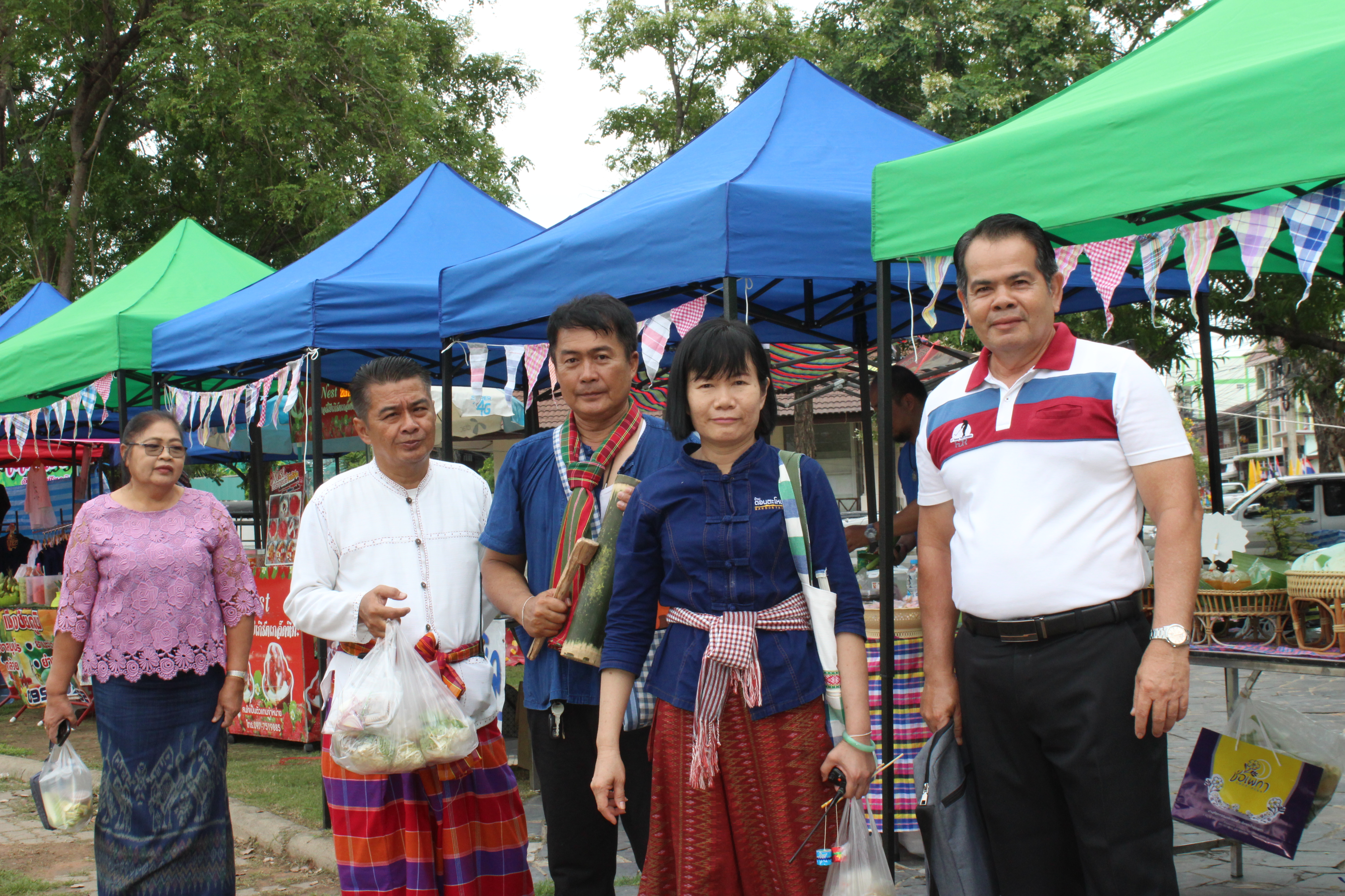 จังหวัดชัยภูมิ โดยสำนักงานพัฒนาชุมชนจังหวัดชัยภูมิ ขอเชิญทุกท่านมาชม ชิม ช๊อบ อาหารรสไทยแท้ ณ ตลาดต้นปีบจังหวัดชัยภูมิ  บริเวณหน้าศาลากลางจังหวัดชัยภูมิ (ข้างตลาดสีเขียว) ทุกวันศุกร์ แรก และ ศุกร์ที่ 2 ของทุกเดือน  เริ่ม 6 กันยายน 2562