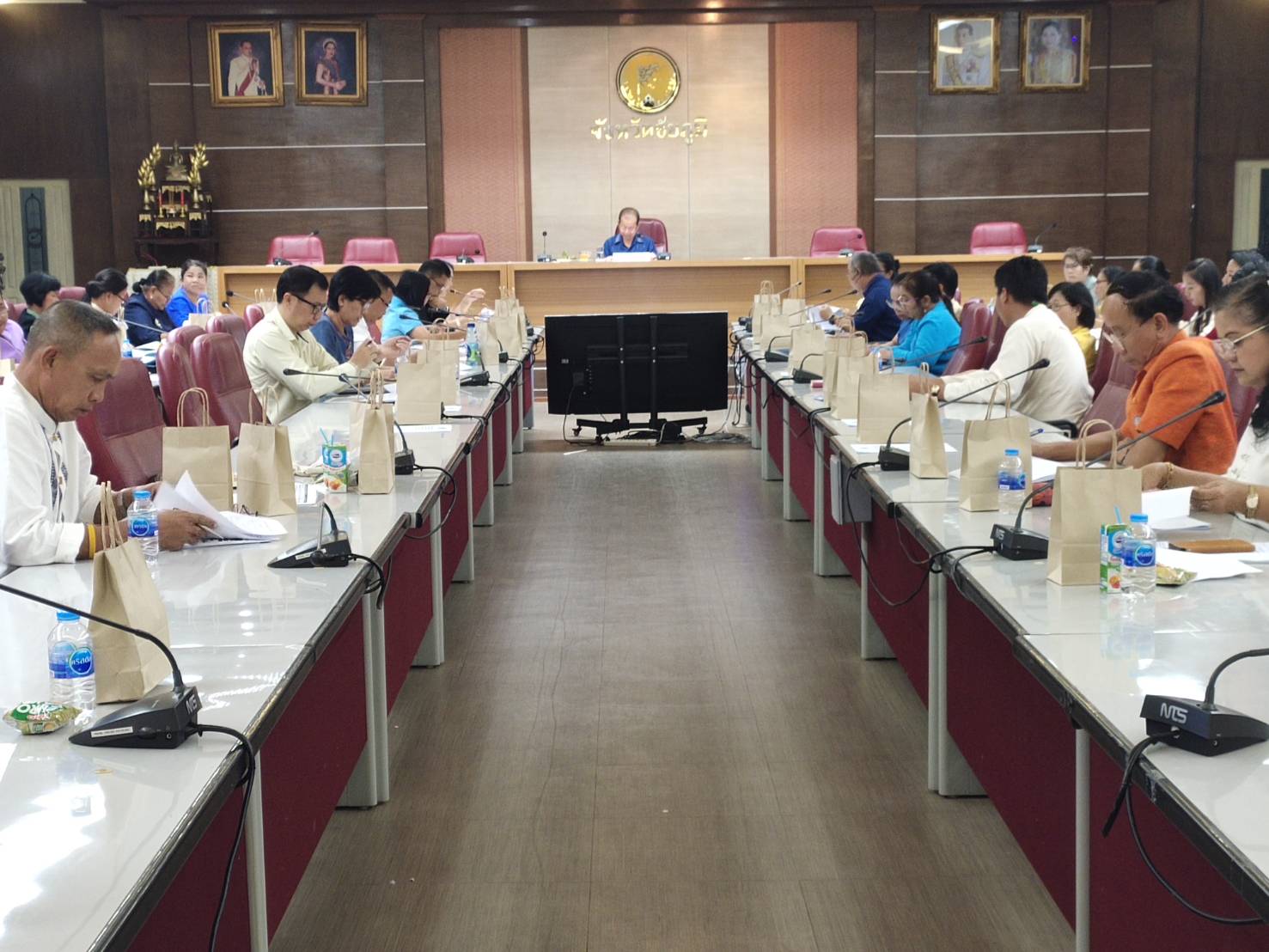 @ชัยภูมิเมืองแห่งความสุข #พจ.ชัยภูมิ ร่วมประชุมคณะกรรมการ (ศจพ.จ.ชย.)