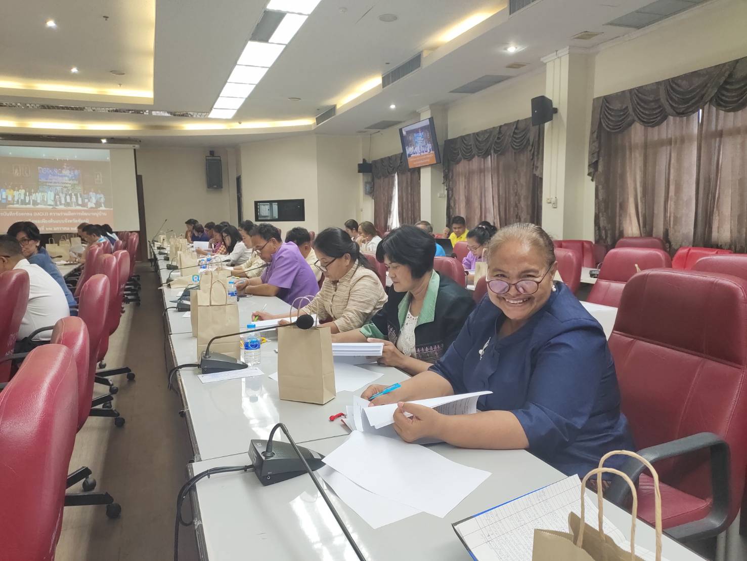 @ชัยภูมิเมืองแห่งความสุข #พจ.ชัยภูมิ ร่วมประชุมคณะกรรมการ (ศจพ.จ.ชย.)