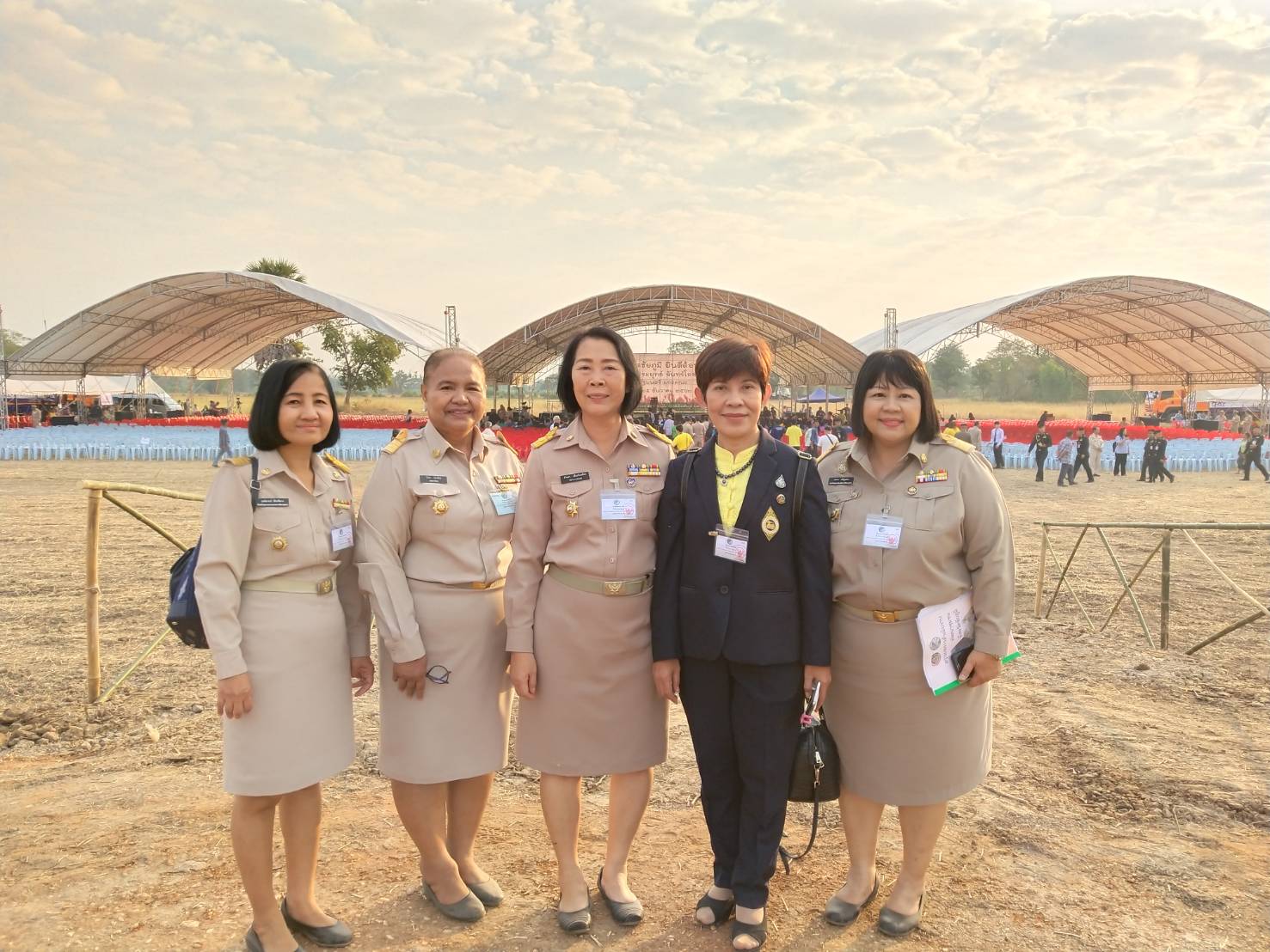 พัฒนาการจังหวัดชัยภูมิ นำทีมเจ้าหน้าที่พัฒนาชุมชนร่วมให้การต้อนรับ พลเอกประยุทธ์ จันโอชา นายกรัฐมนตรี