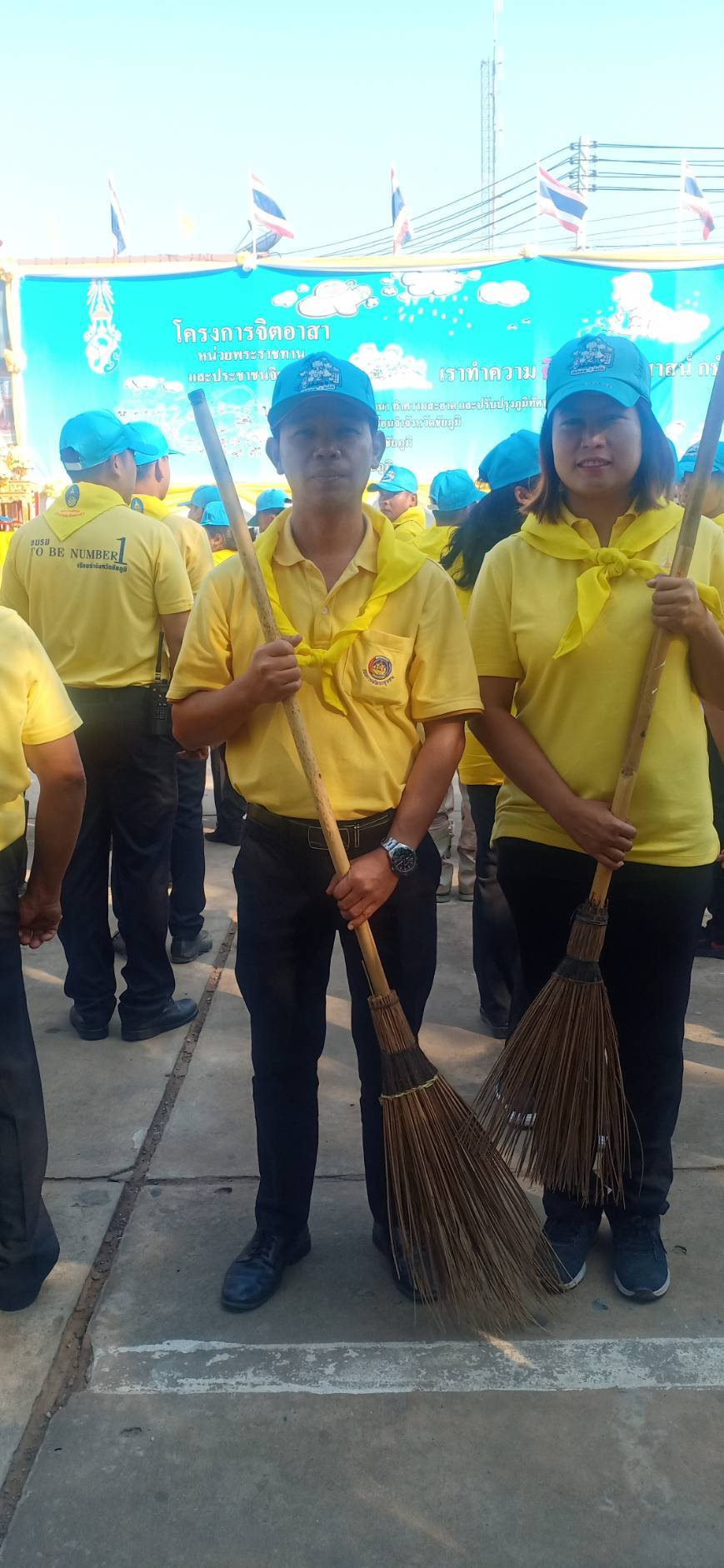 นางอัจฉรา เคียงวิมลรัตน์ พัฒนาการจังหวัดชัยภูมิ มอบหมายให้ นายเศรษฐา ชยันตรดิลก และ นางสาวเดือนรุ่ง สุภมาตย์ เป็นตัวแทนหน่วยงานเข้าร่วมโครงการจิตอาสา เราทำความดีเพื่อชาติ ศาสน์ กษัตริย์ ณ เรือนจำจังหวัดชัยภูมิ อำเภอเมือง จังหวัดชัยภูมิ