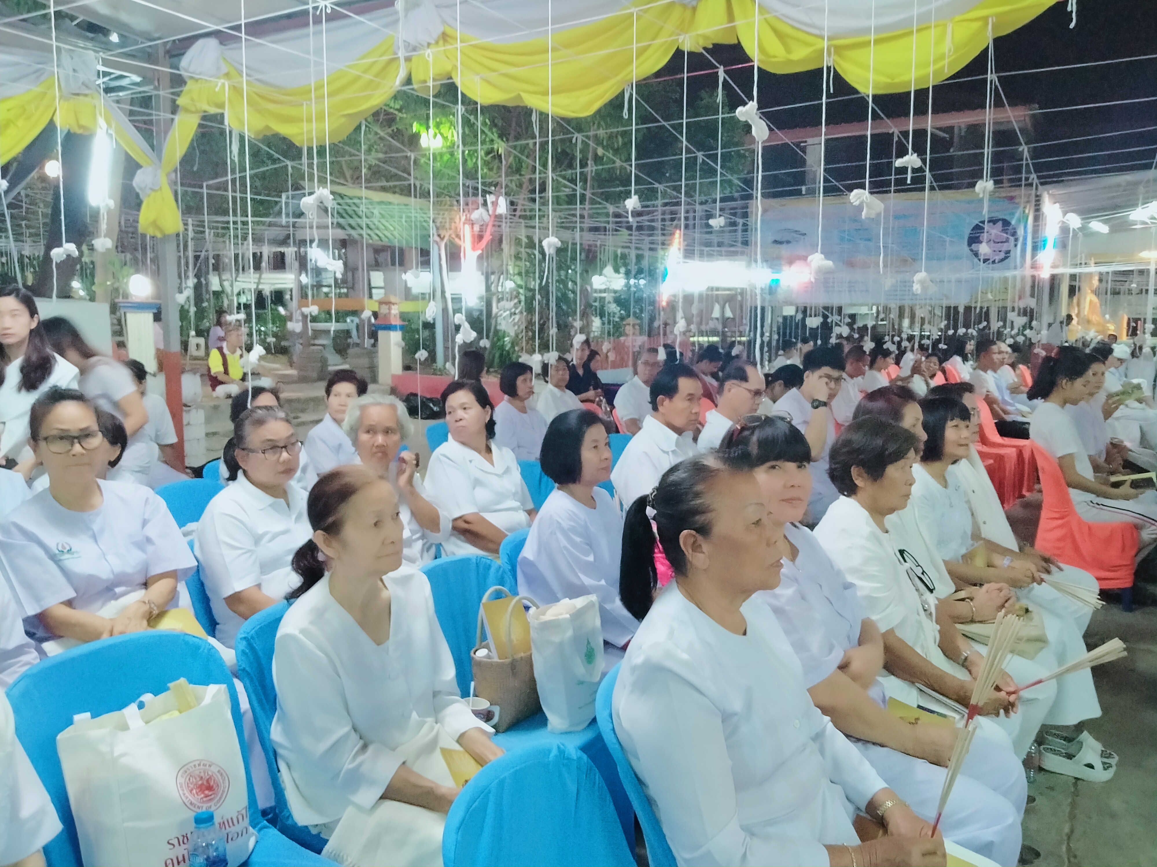 พช.ชัยภูมิ ร่วมพิธีสวดมนต์ข้ามปี ถวายเป็นพระราชกุศล เสริมสิริมงคลทั่วไทย พ.ศ.2563