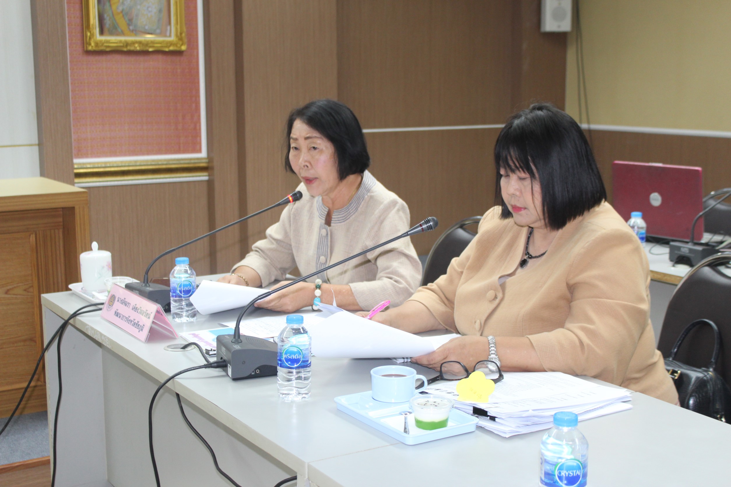 พช.ชัยภูมิประชุมคณะทำงานโครงการ”สืบสานอนุรักษ์ศิลป์ผ้าถิ่นไทย ดำรงไว้ในแผ่นดิน”