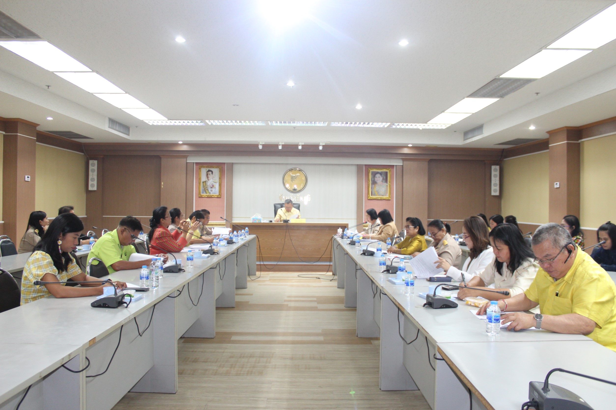 พช.ชัยภูมิประชุมคณะทำงานโครงการ”สืบสานอนุรักษ์ศิลป์ผ้าถิ่นไทย ดำรงไว้ในแผ่นดิน”