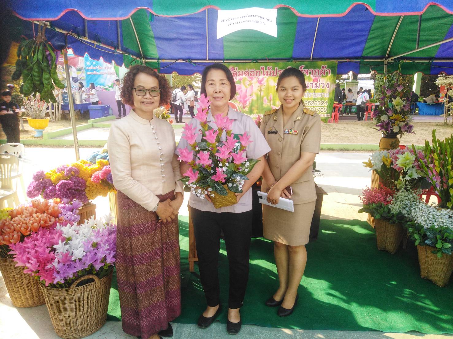 พช.ชัยภูมิ ร่วมกิจกรรมออกหน่วย พอ.สว.และกิจกรรมจังหวัดเคลื่อนที่