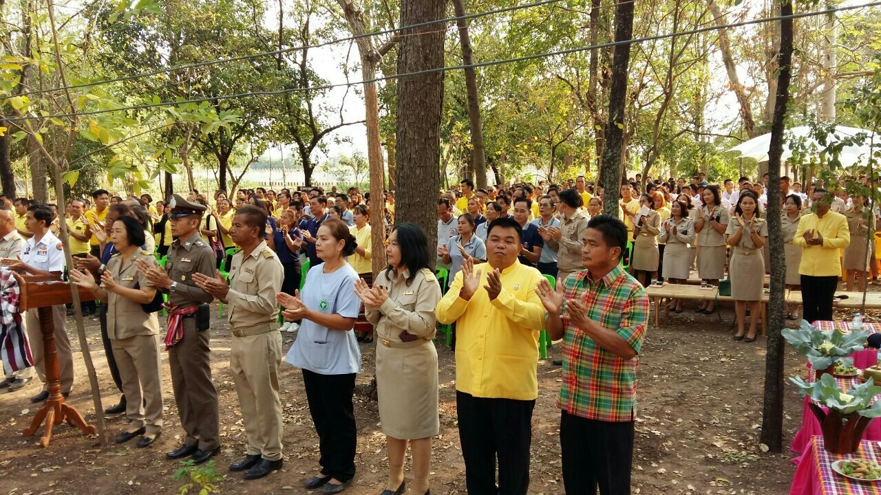 นายณรงค์ วุ่นซิ้ว ผู้ว่าราชการจังหวัดชัยภูมิเปิดโครงการบ้านนี้มีรัก ปลูกผักกินเองกลุ่มโซน”ลุ่มน้ำสี่สาย”