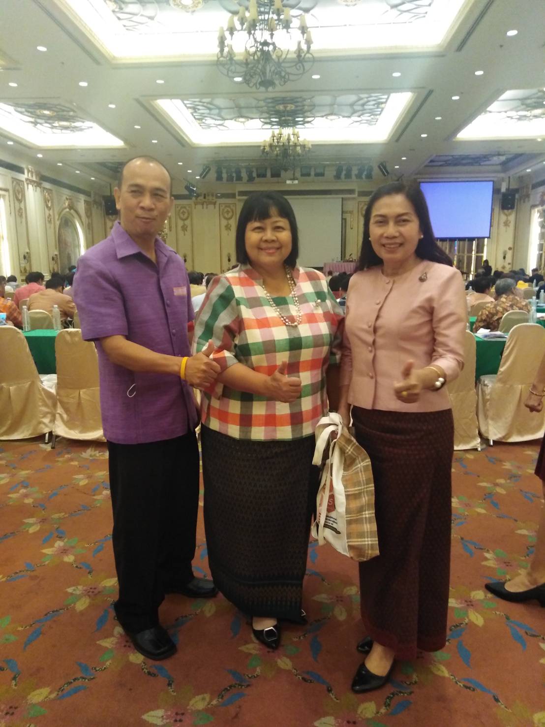 พัฒนาการจังหวัดชัยภูมิ มอบหมายให้ หัวหน้ากลุ่ม/ฝ่ายเข้าร่วมการประชุมประชุมเชิงปฏิบัติการการดำเนินงานตามมาตรการปรับปรุงประสิทธิภาพในการปฏิบัติราชการ ประจำปีงบประมาณ พ.ศ. 2563  Copy