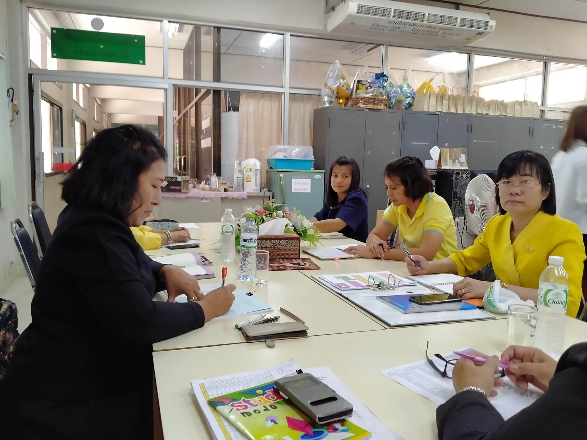 พช.ชัยภูมิ ติดตาม/สนับสนุนการดำเนินงานสำนักงานพัฒนาชุมชนอำเภอฯ ประจำปีงบประมาณ พ.ศ. 2563