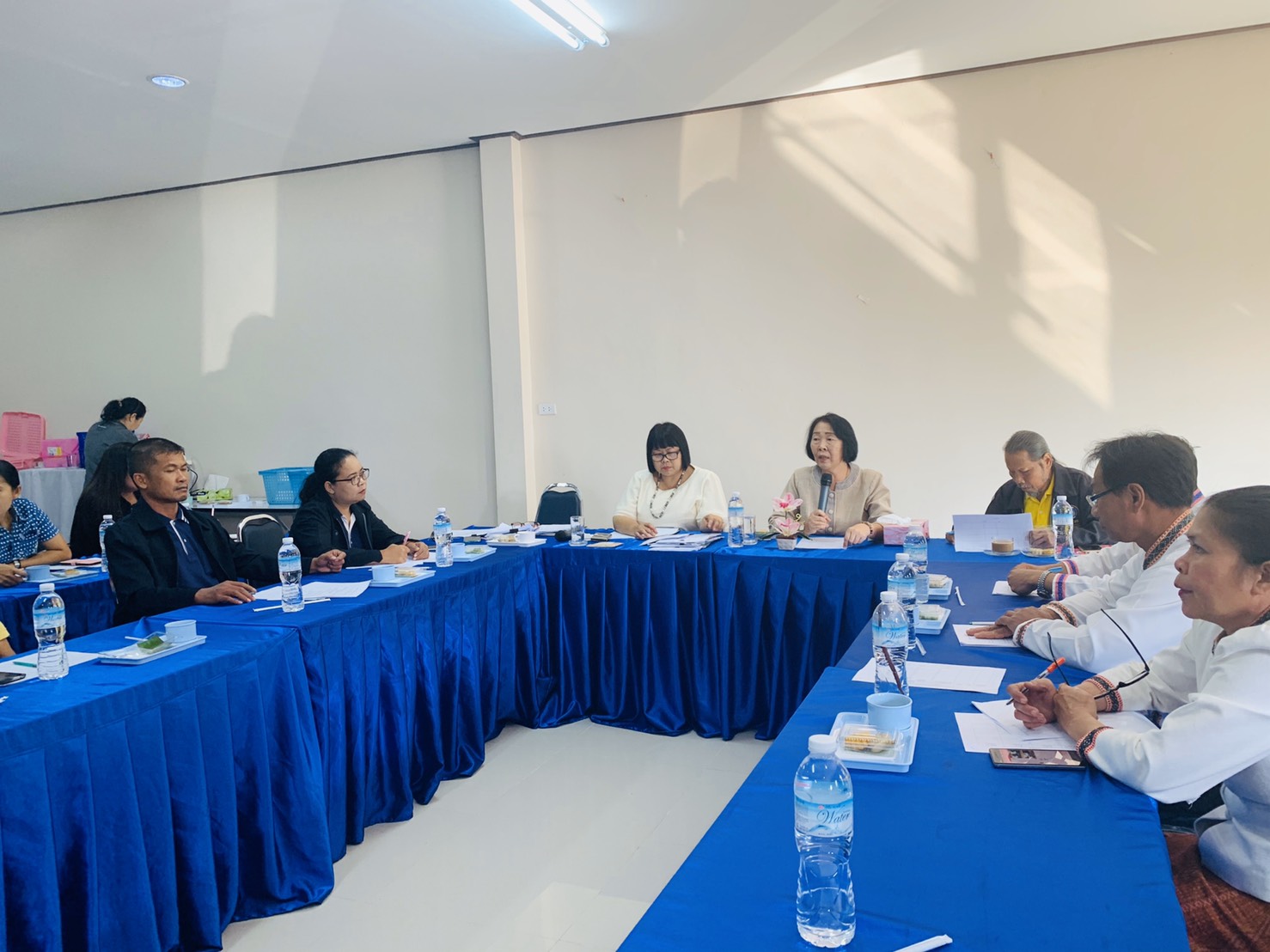 พช.ชัยภูมิ ประชุมผู้แทนชมรมอาสาพัฒนาชุมชนอำเภอ และเจ้าหน้าที่พัฒนาชุมชน ประจำปีงบประมาณ 2563