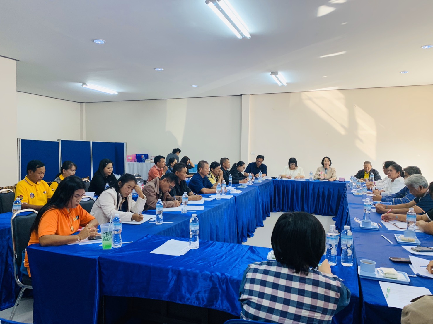 พช.ชัยภูมิ ประชุมผู้แทนชมรมอาสาพัฒนาชุมชนอำเภอ และเจ้าหน้าที่พัฒนาชุมชน ประจำปีงบประมาณ 2563