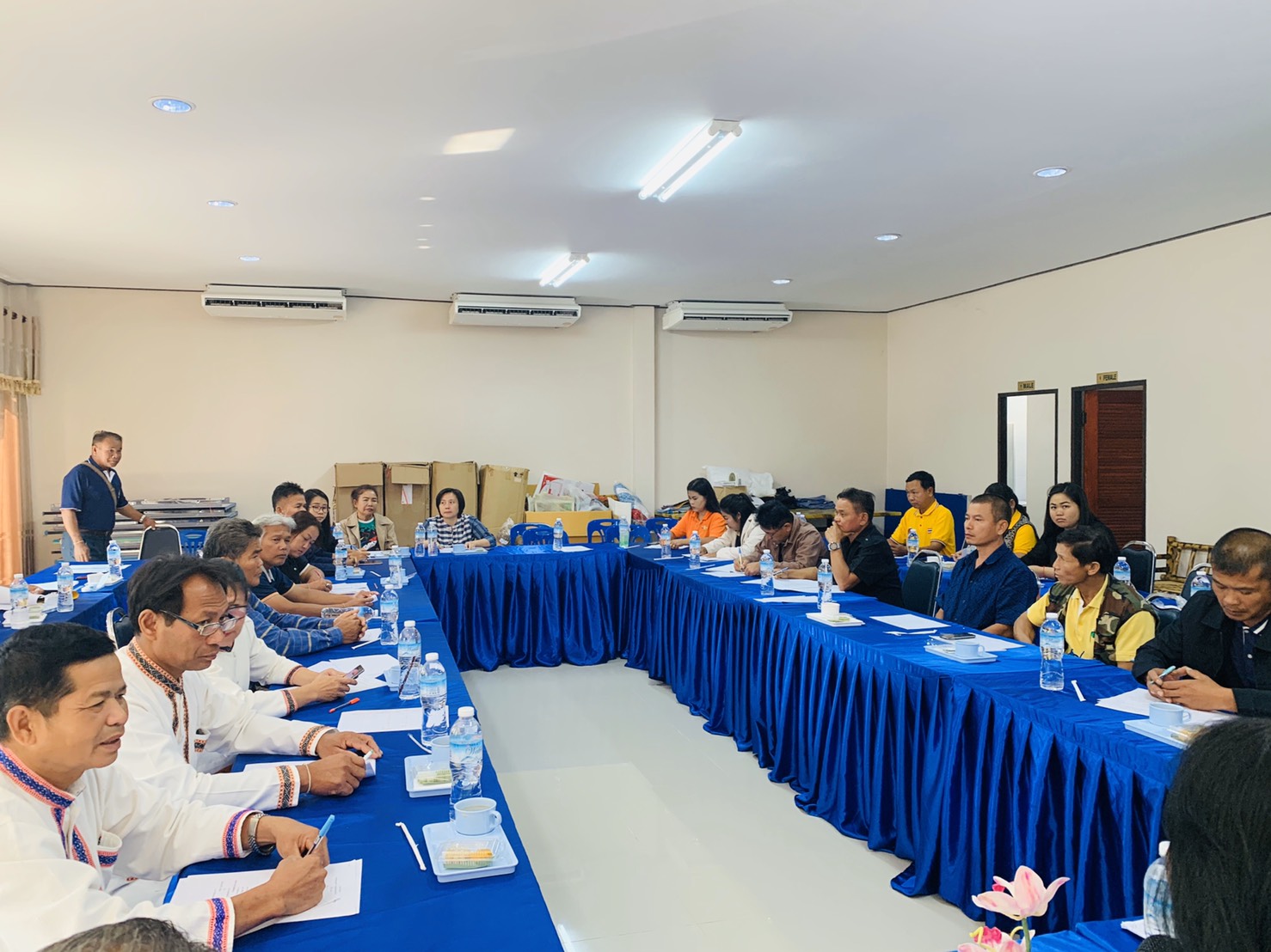 พช.ชัยภูมิ ประชุมผู้แทนชมรมอาสาพัฒนาชุมชนอำเภอ และเจ้าหน้าที่พัฒนาชุมชน ประจำปีงบประมาณ 2563