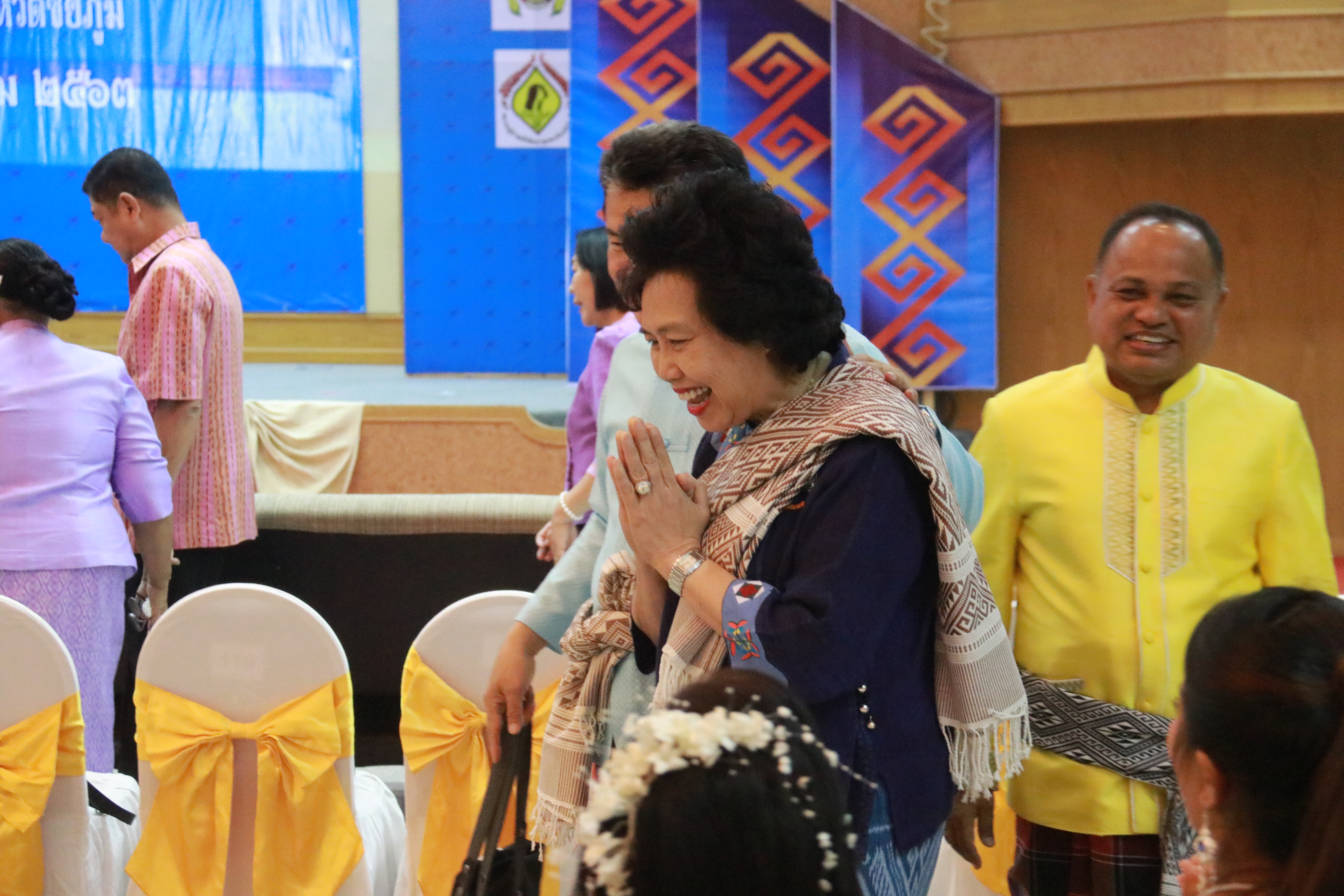 รวมพลังสตรีจังหวัดชัยภูมิ กับกรมการพัฒนาชุมชน สภาสมาคมสตรีฯ สืบสาน อนุรักษ์ศิลป์ผ้าถิ่นไทย ดำรงไว้ในแผ่นดิน