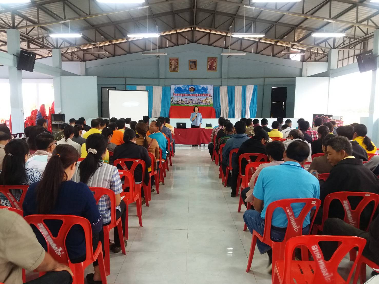 พจ.ชัยภูมิ มอบนโยบายการจัดทำแผนและประสานแผนระดับพื้นที่(One Plan) และบรรยายพิเศษเกี่ยวกับการบูรณาการแผนชุมชนระดับตำบล