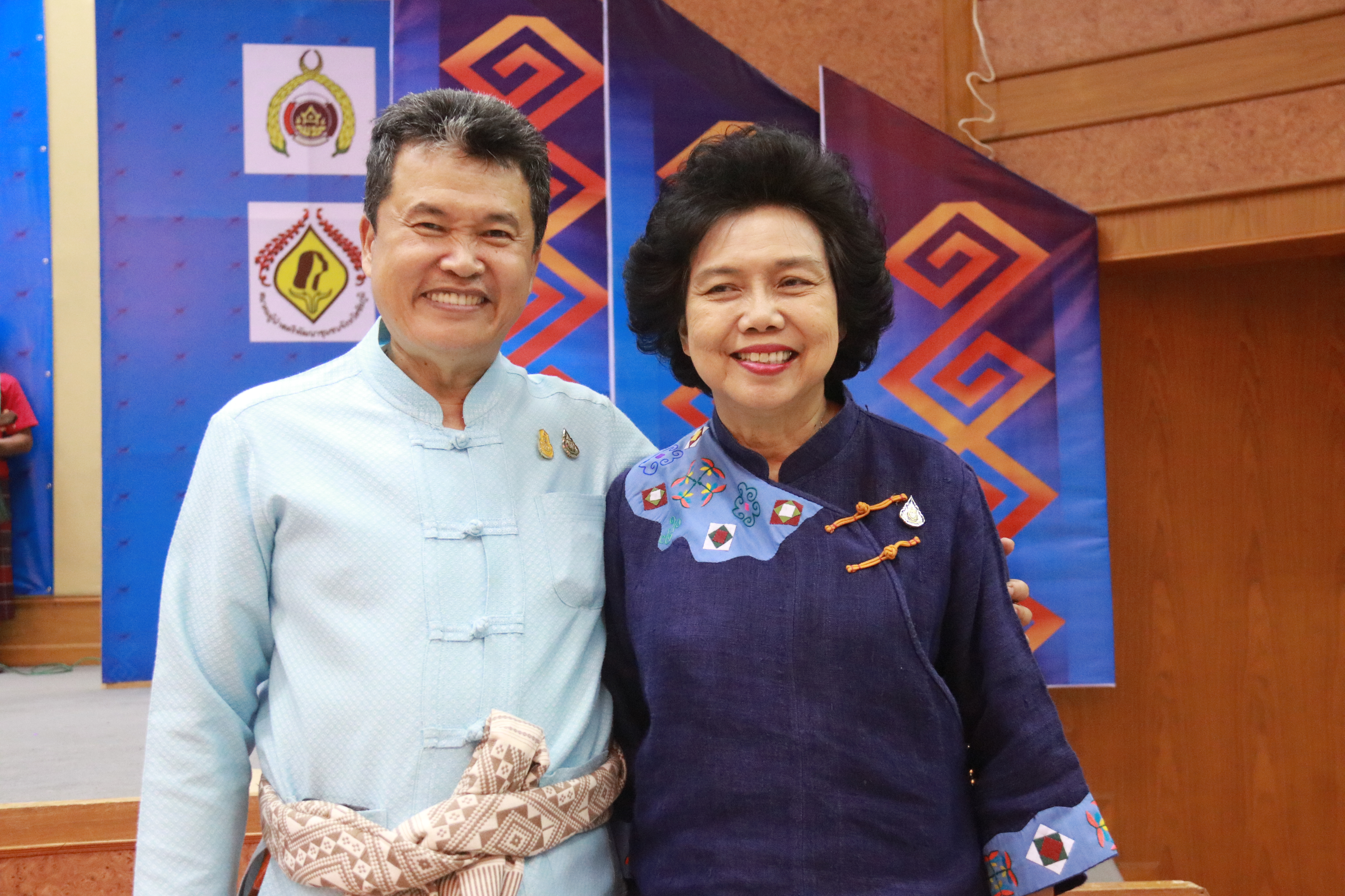 รวมพลังสตรีจังหวัดชัยภูมิ กับกรมการพัฒนาชุมชน สภาสมาคมสตรีฯ สืบสาน อนุรักษ์ศิลป์ผ้าถิ่นไทย ดำรงไว้ในแผ่นดิน