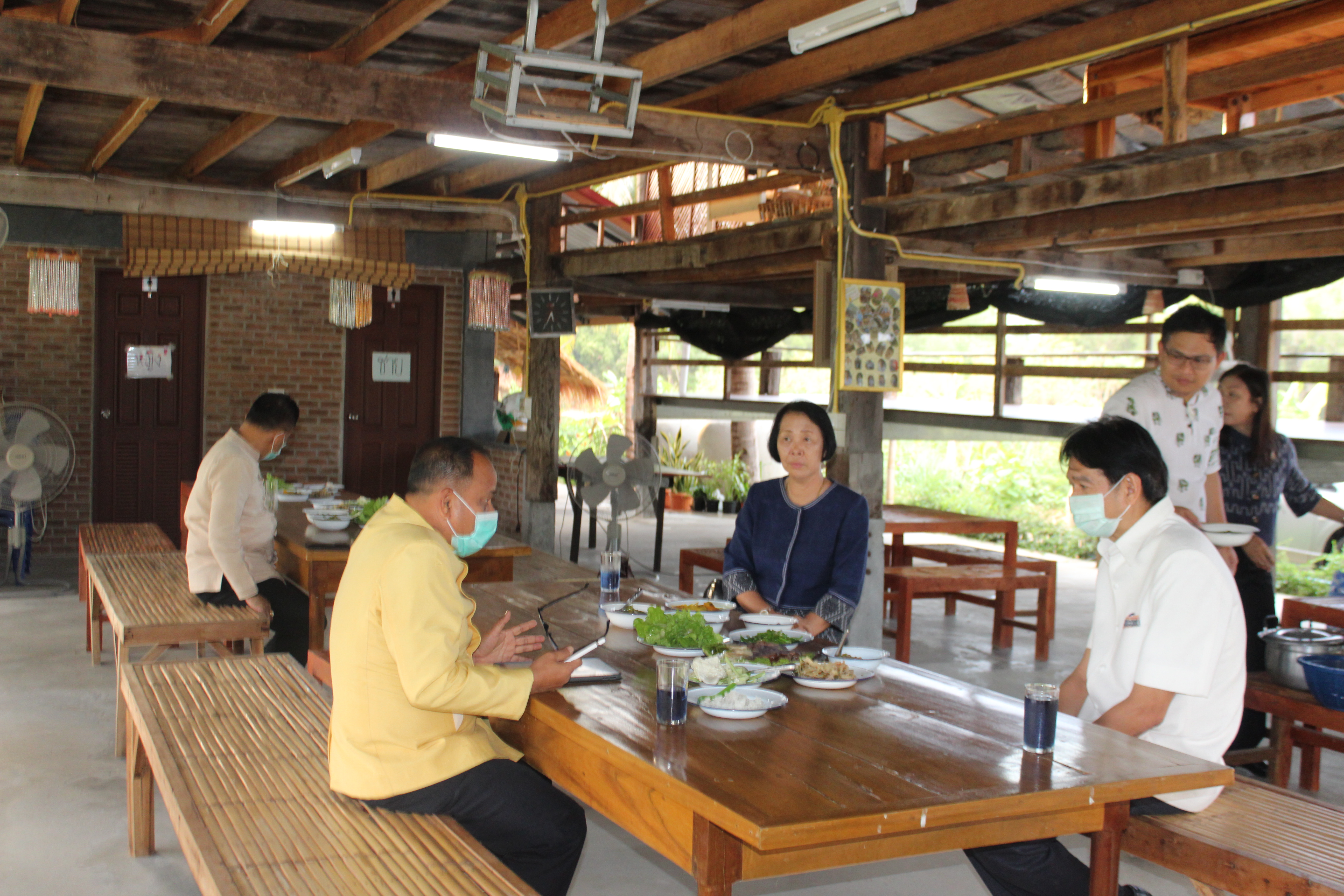 อธิบดีกรมการพัฒนาชุมชน มอบหมายให้นายภูษิต ลัทธิธนธรรม ผู้อำนวยการกองการเจ้าหน้าที่ ลงพื้นที่จังหวัดชัยภูมิ ร่วมแลกเปลี่ยนเรียนรู้การพัฒนาหมู่บ้านเข้มแข็งของเทศบาลตำบลบ้านเต่า อ.บ้านแท่น จ.ชัยภูมิ