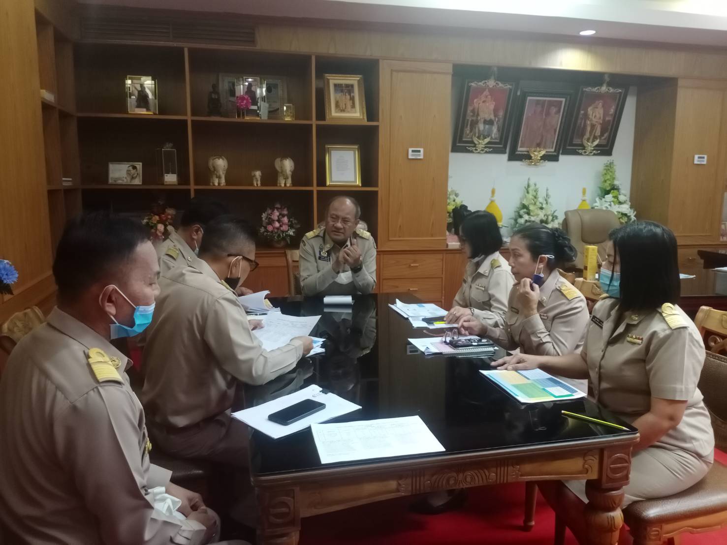 สพจ.ชัยภูมิ นำเสนอแนวทางขับเคลื่อนกิจกรรมพัฒนาชุมชน ประจำปี 2564 ต่อ ผวจ.ชย