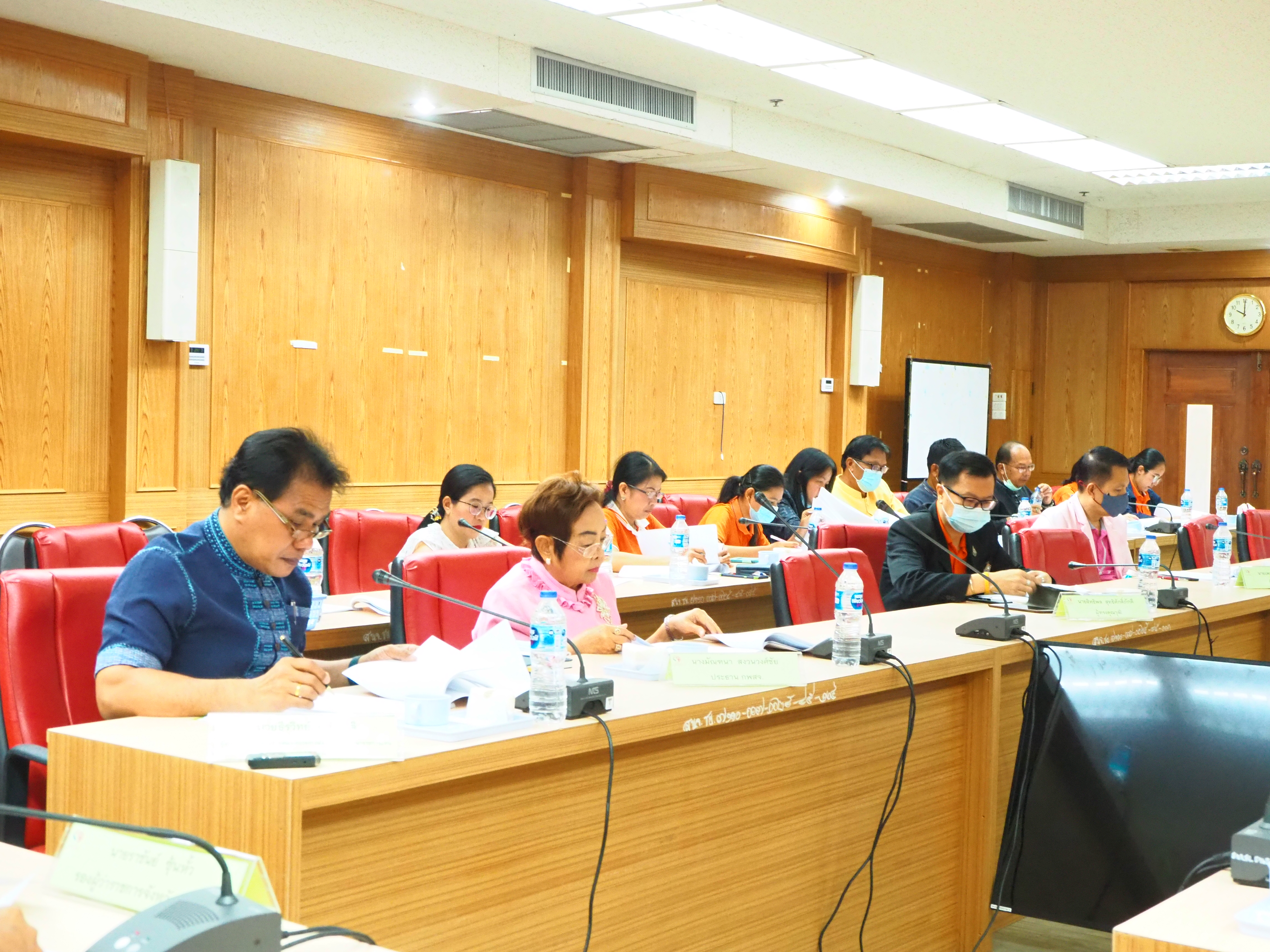 การประชุมครธอนุกรรมการบริหารกองทุนพัฒนาบทบาทสตรีระดับจังหวัด จังหวัดชัยภูมิ ครั้งที่ 10/2563