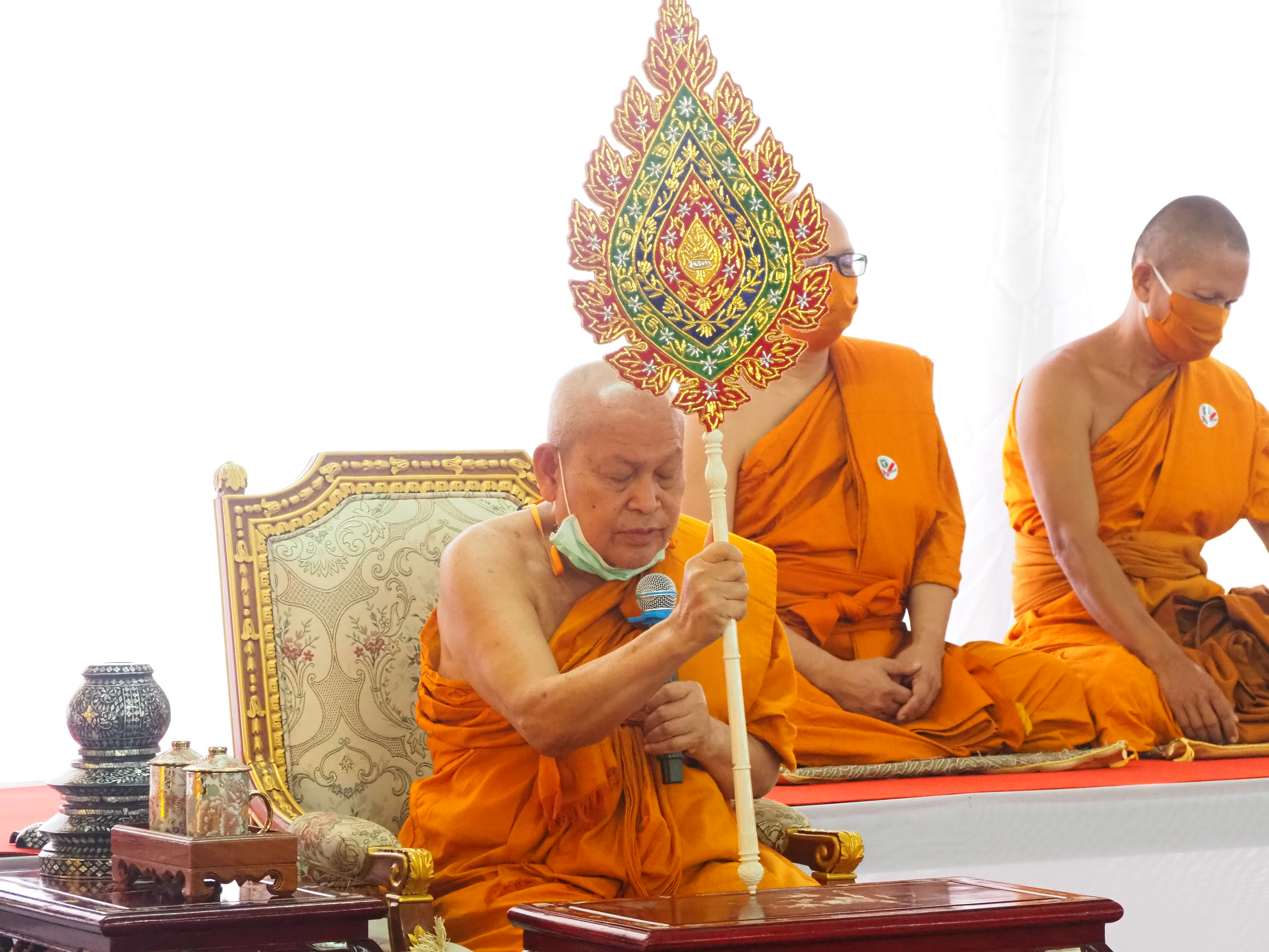 #พช_ชัยภูมิ ร่วมพิธีถวายภัตตาหารเพลและสิ่งของพระราชทานของพระบาทสมเด็จพระเจ้าอยู่หัว ถวายแด่พระภิกษุ สามเณรจัดตั้งครัวจิตอาสาพระราชทาน ในการทดสอบบาลีสนามหลวง ประจำปี พ.ศ.2564