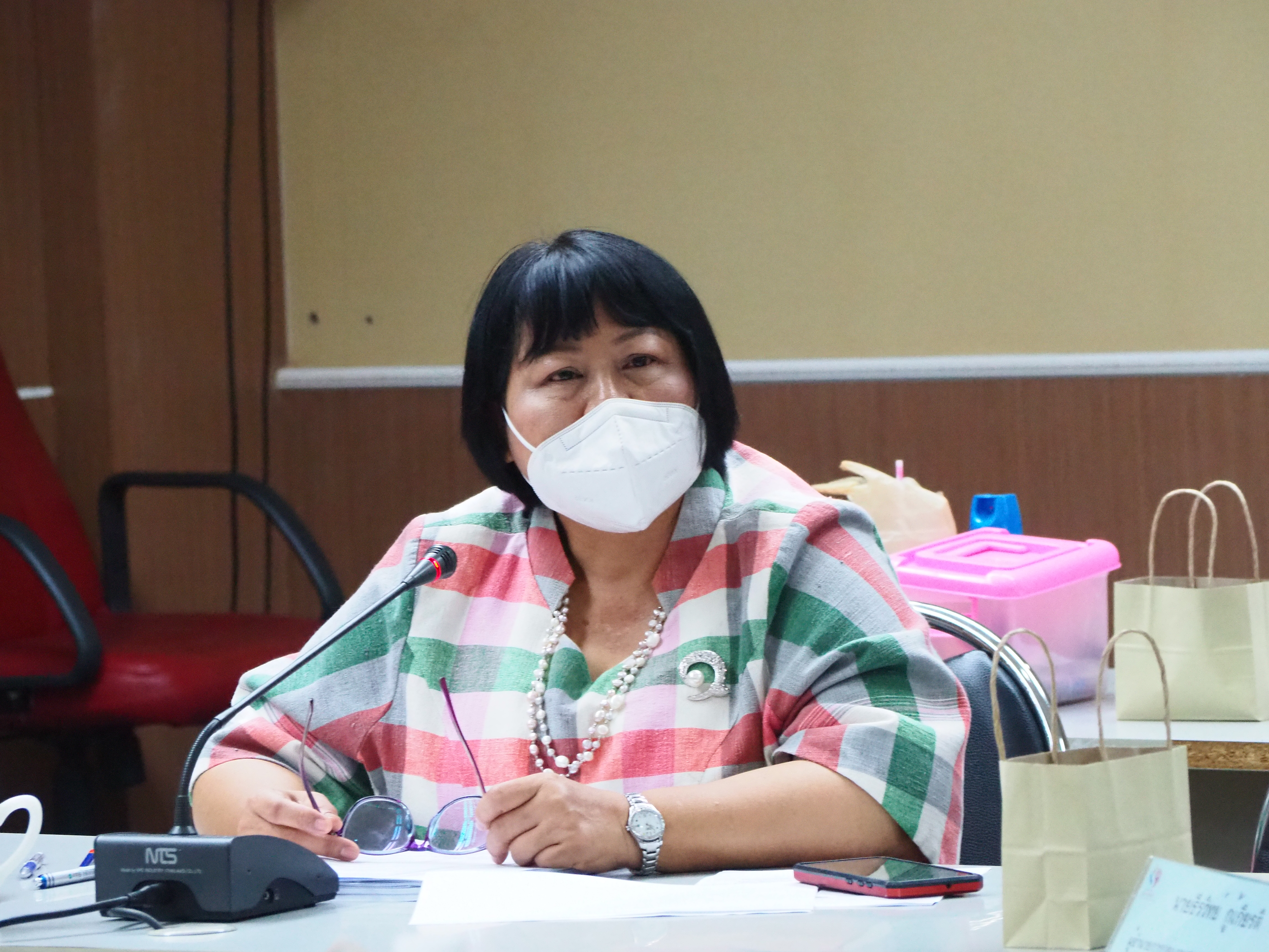 การประชุมคณะอนุกรรมการบริหารกองทุนพัฒนาบทบาทสตรีจังหวัดชัยภูมิ ครั้งที่ 4/2564