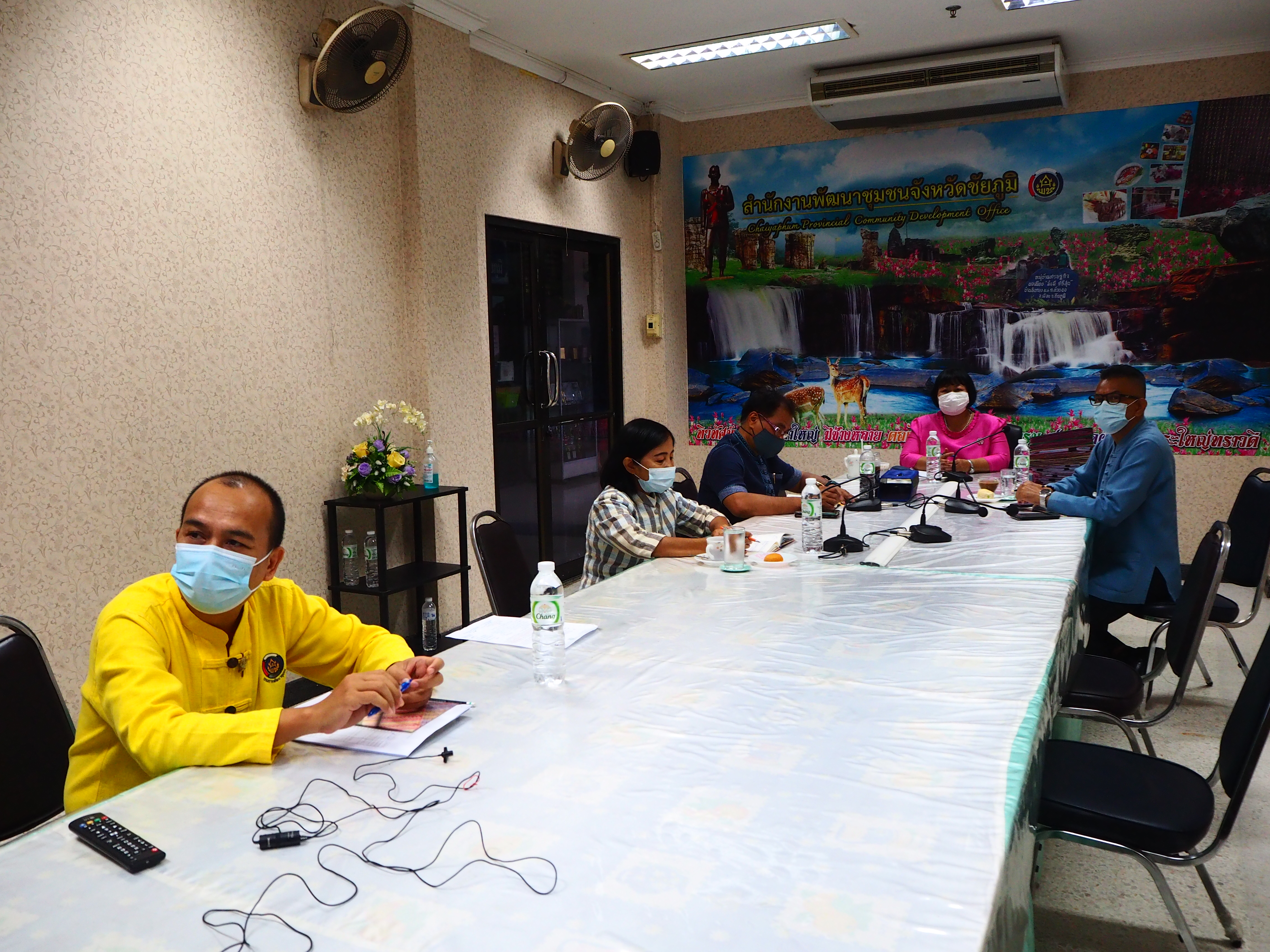 #พช_ชย ร่วมประชุมคณะกรรมการบริหารศูนย์เทคโนโลยีเกษตรและนวัตกรรม (AIC) ผ่านระบบ Application ZOOM