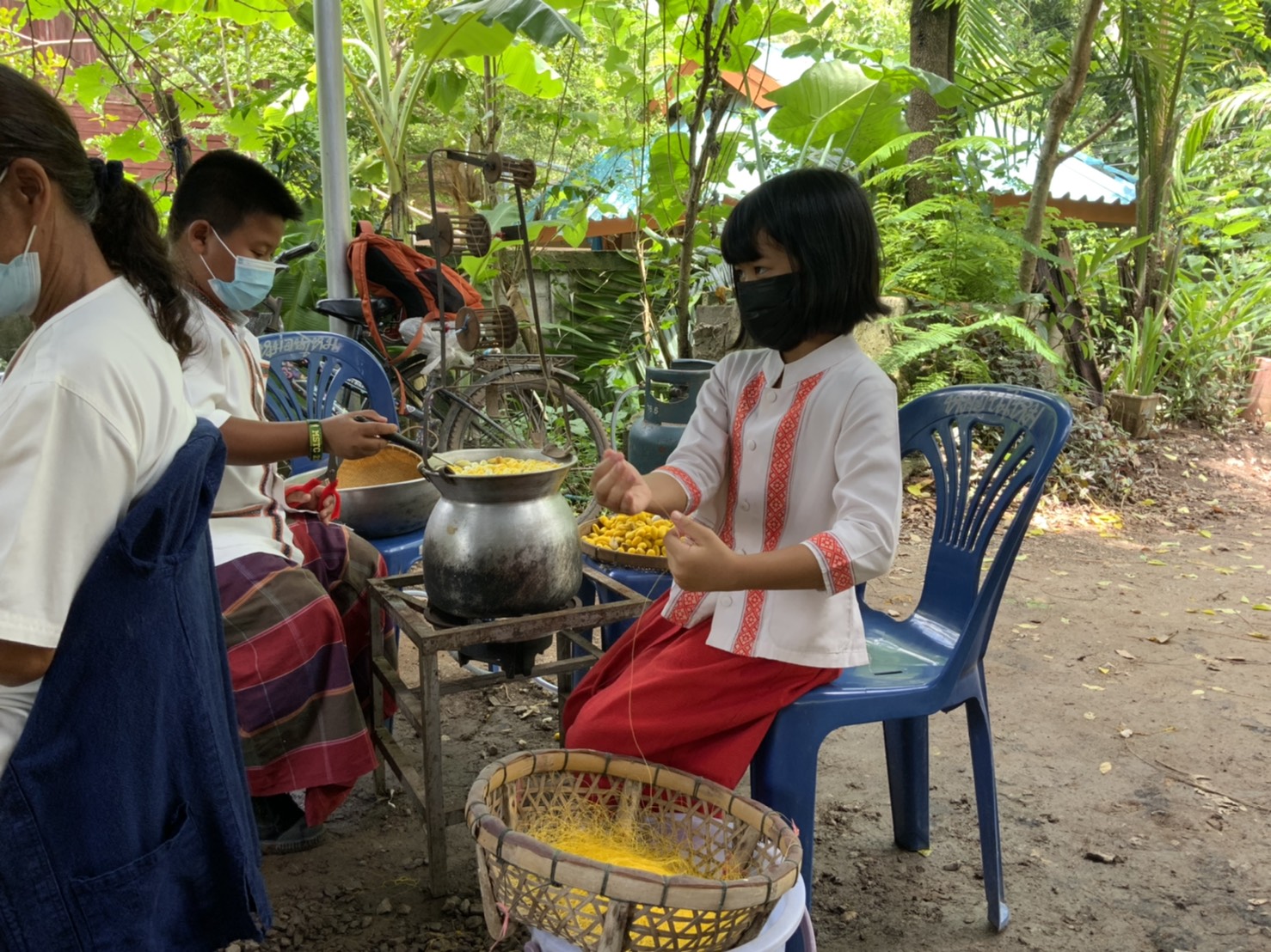 #พช.ชัยภูมิ ร่วมกิจกรรมประเมินคัดเลือกคนกองทุนพัฒนาบทบาทสตรีดีเด่น ระดับเขตตรวจราชการ ประจำปี 2564 ผ่านระบบออนไลน์ ZOOM