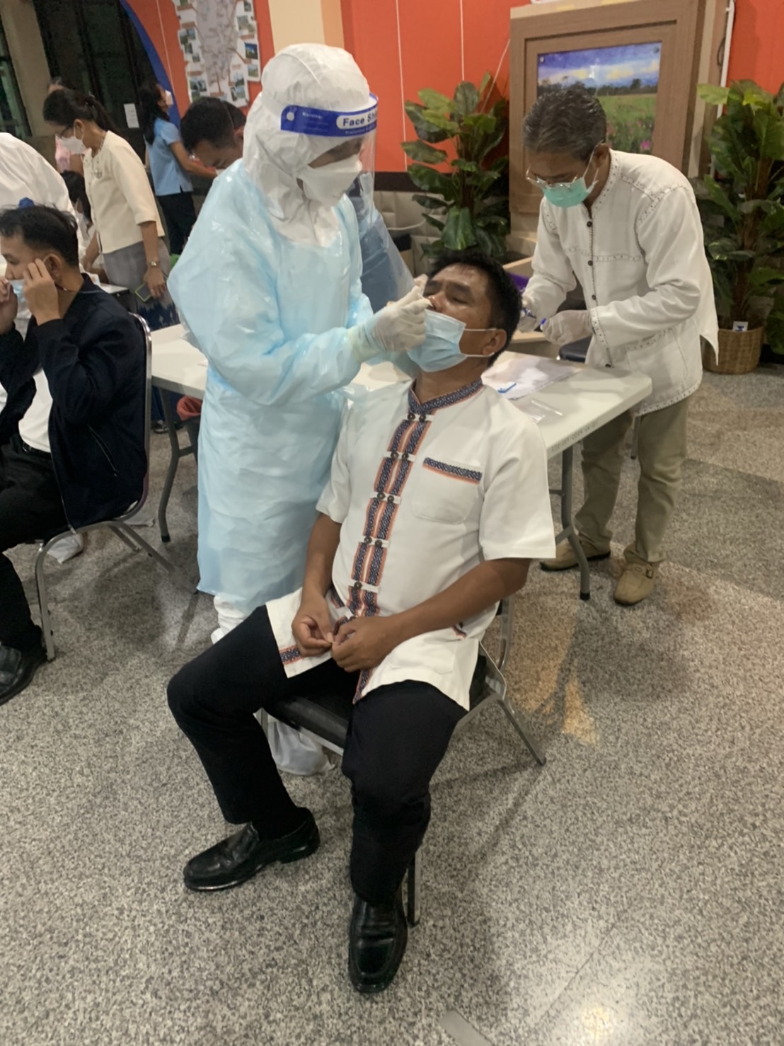 #พช_ชัยภูมิ ปูพรมตรวจหาผู้ติดเชื้อโควิด – 19 ของบุคลากรด้วยชุดตรวจ Antigen test kit (ATK)