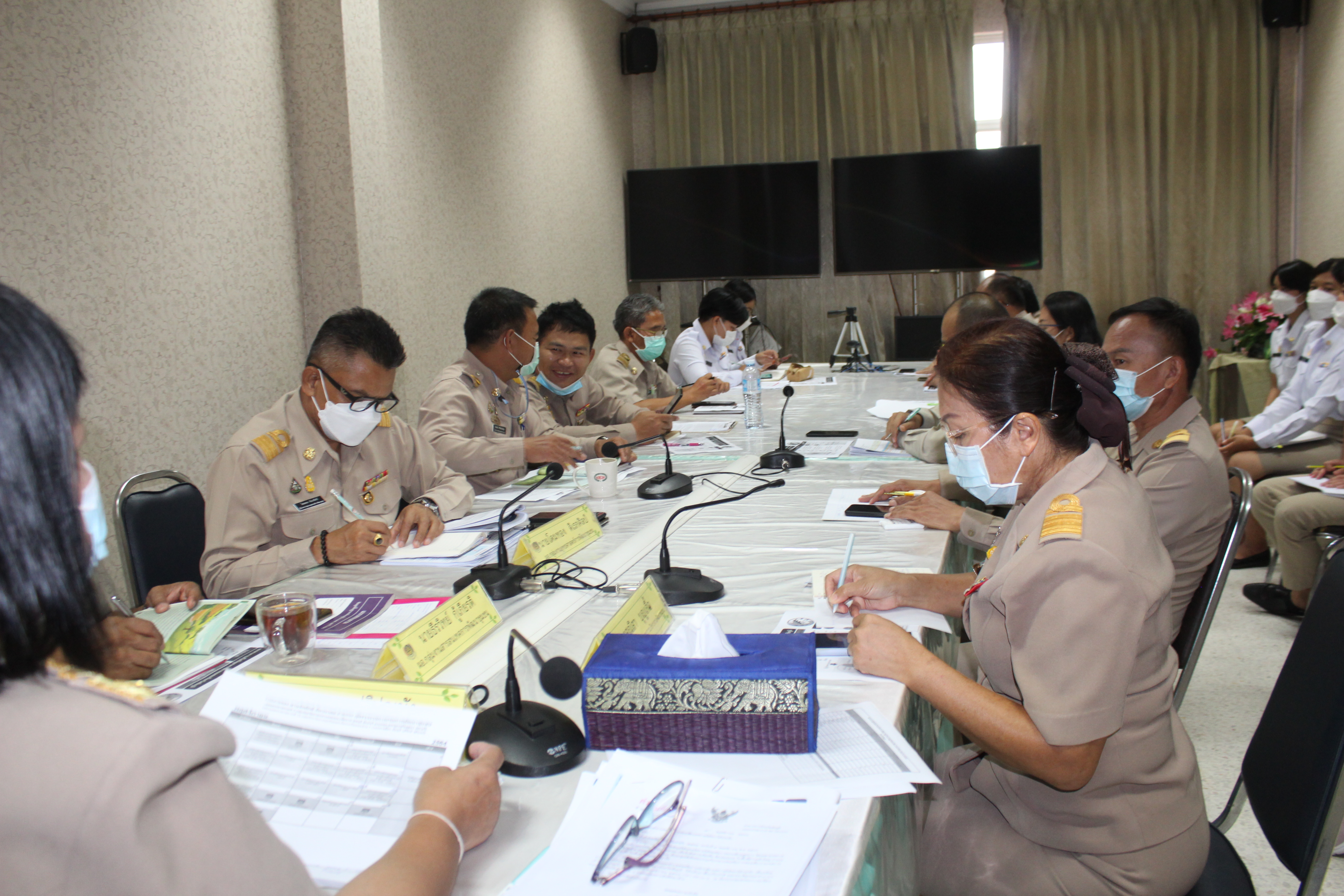 #พช_ชัยภูมิ ประชุมเตรียมความพร้อมการดำเนินกิจกรรมพัฒนาชุมชน_จังหวัดชัยภูมิ ประจำปีงบประมาณ 2565 (ไตรมาส 1) เดือน พฤศจิกายน 2564