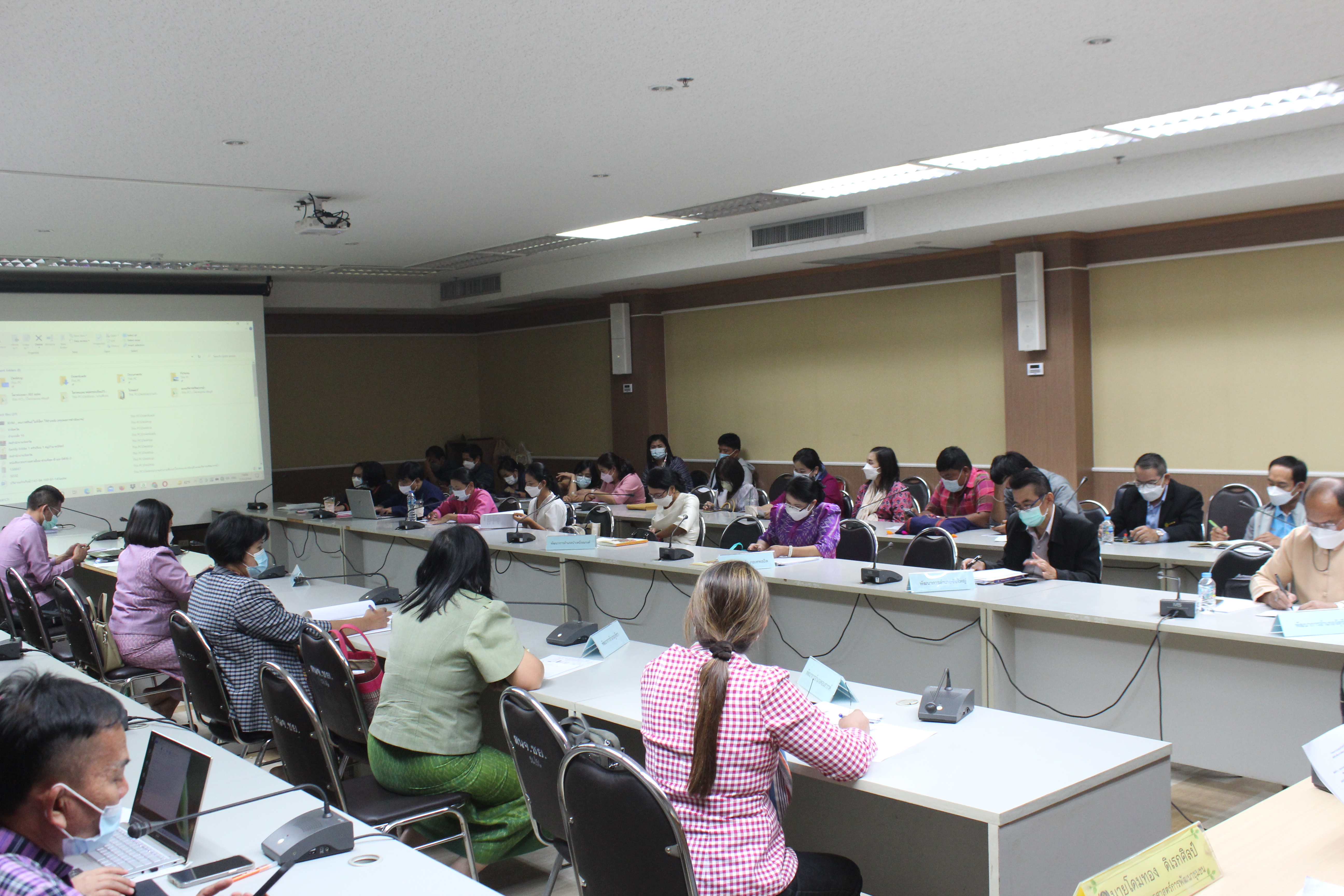 #พช_ชัยภูมิ ประชุมขับเจ้าหน้าที่พัฒนาชุมชนกลุ่มโซนอำเภอดอกไม้สายน้ำและโซนอำเภอลุ่มน้ำสี่สาย เพื่อขับเคลื่อนงานพัฒนาชุมชน ประจำปีงบประมาณ 2565