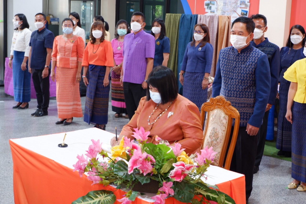 #พช_ชัยภูมิ จัดนิทรรศการเทิดพระเกียรติเนื่องในโอกาสวันคล้ายวันประสูติ สมเด็จพระเจ้าลูกเธอ เจ้าฟ้าสิริวัณณวรี ฯ นารีรัตนราชกัญญา วันที่ 8 มกราคม 2565