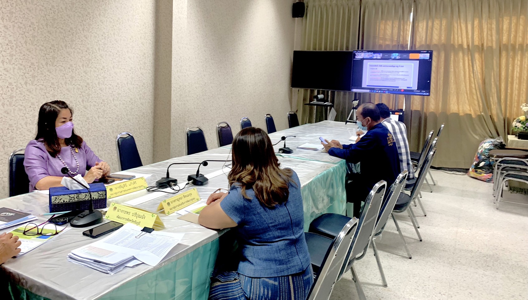 #พช.ชัยภูมิ ร่วมประชุมซักซ้อมการดำเนินงานขจัดความยากจนและพัฒนาคนทุกช่วงวัยอย่างยั่งยืนตามหลักปรัชญาของเศรษฐกิจพอเพียง (ตอบข้อซักถาม)