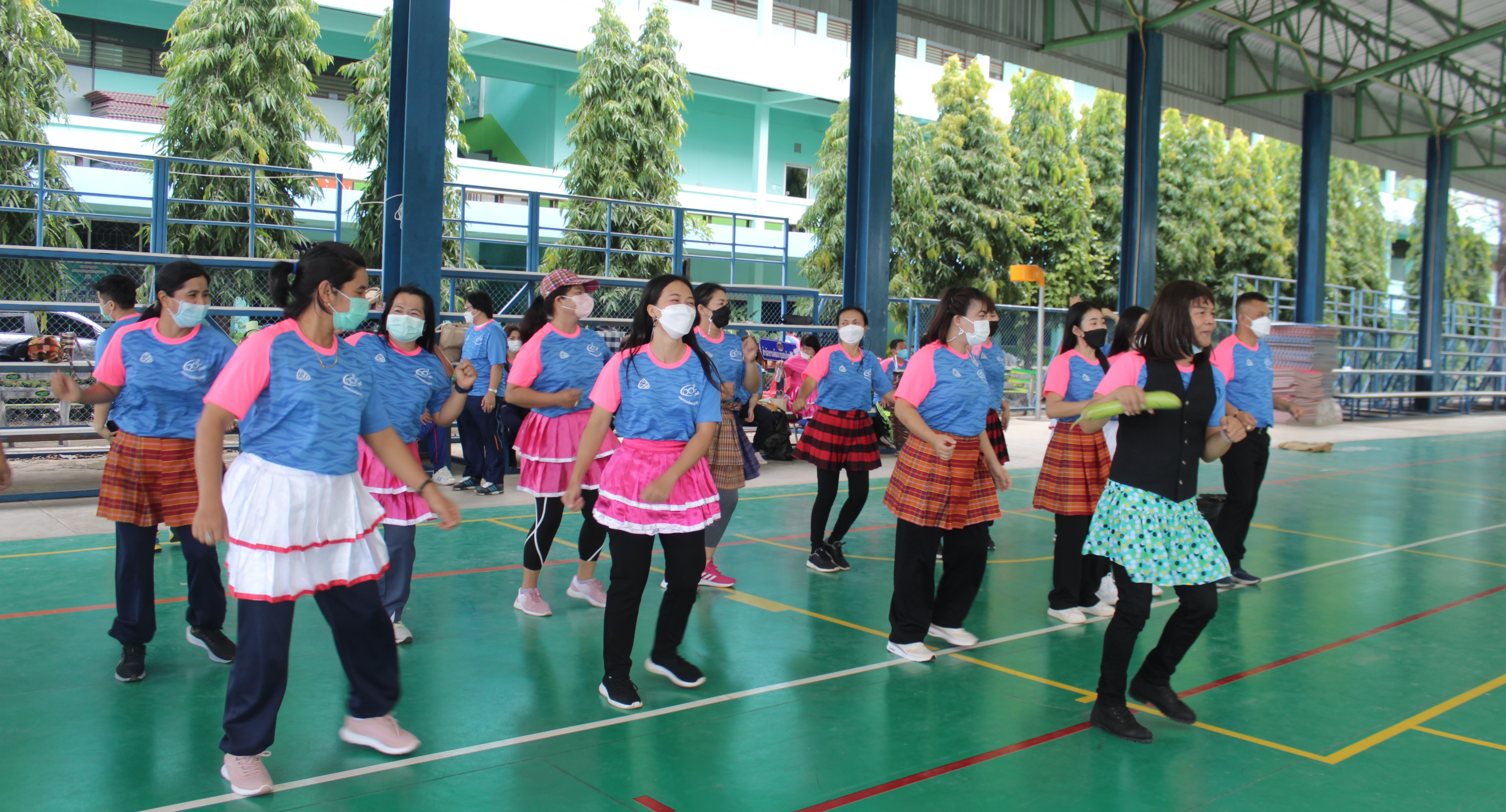 #พช_ชัยภูมิ จัดโครงการแข่งกีฬา “สานสัมพันธ์น้องพึ่ ๖๐ ปี พช.” เนื่องในโอกาสที่กรมการพัฒนาชุมชนก้าวเข้าสู่ปีที่ ๖๐ ในวันคล้ายวันก่อตั้งกรมการพัฒนาชุมชน ๑ ตุลาคม ๒๕๖๕