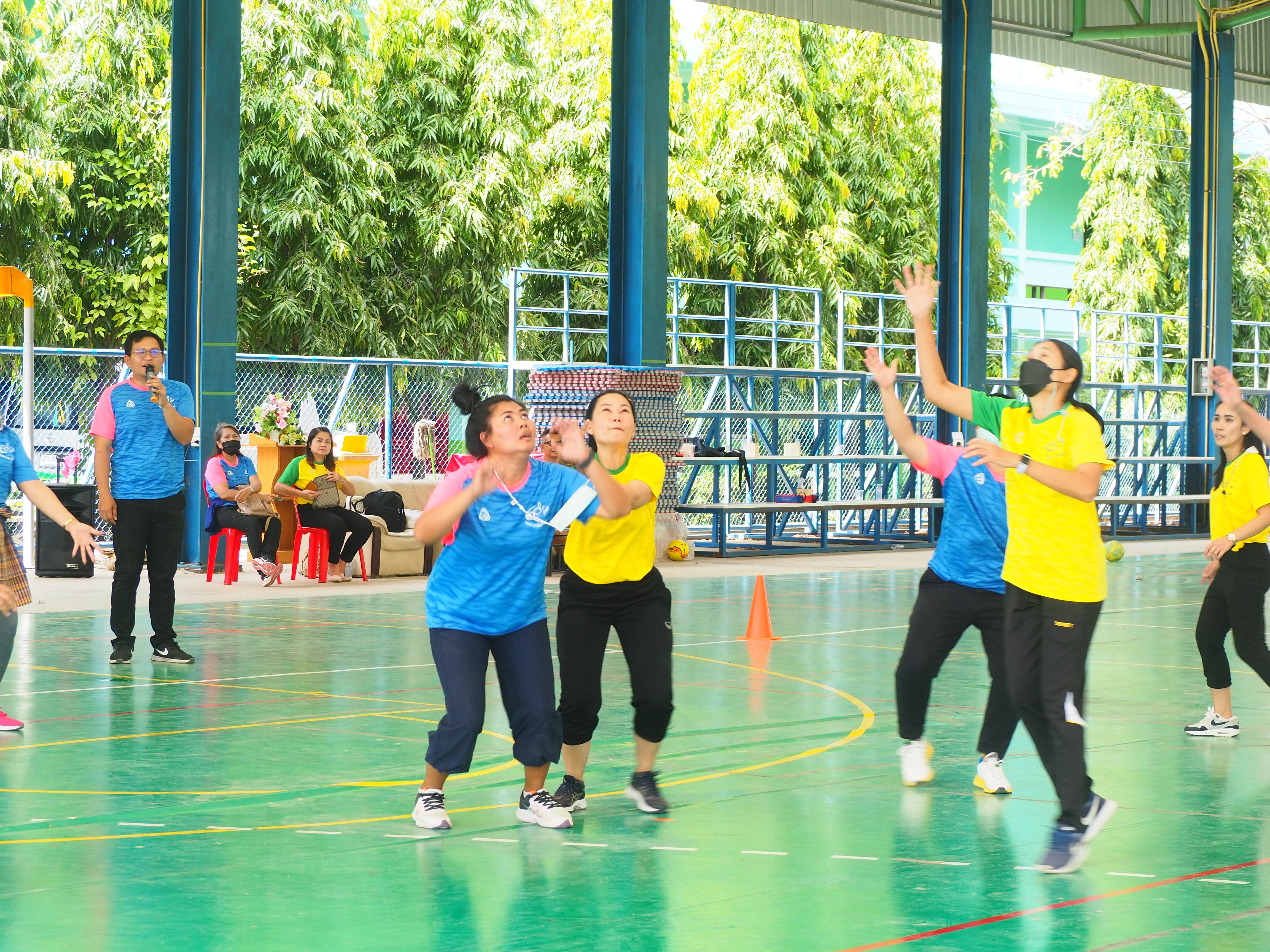 #พช_ชัยภูมิ จัดโครงการแข่งกีฬา “สานสัมพันธ์น้องพึ่ ๖๐ ปี พช.” เนื่องในโอกาสที่กรมการพัฒนาชุมชนก้าวเข้าสู่ปีที่ ๖๐ ในวันคล้ายวันก่อตั้งกรมการพัฒนาชุมชน ๑ ตุลาคม ๒๕๖๕