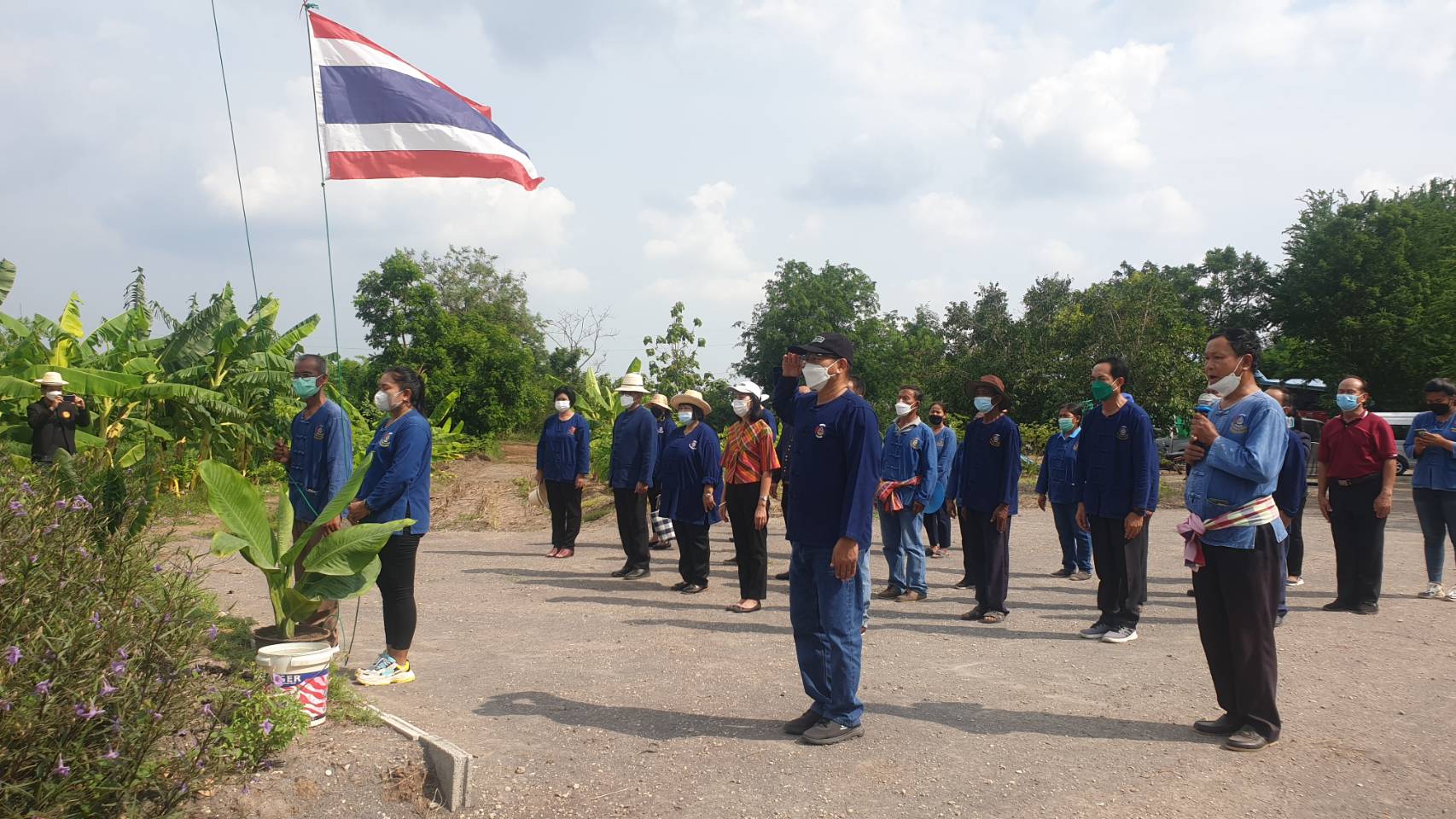 นายนิวัติ น้อยผาง รองอธิบดีกรมการพัฒนาชุมชน ลงพื้นที่ติดตามการดำเนินงานพัฒนาชุมชน ในพื้นที่ อำเภอแก้งคร้อ จังหวัดชัยภูมิ