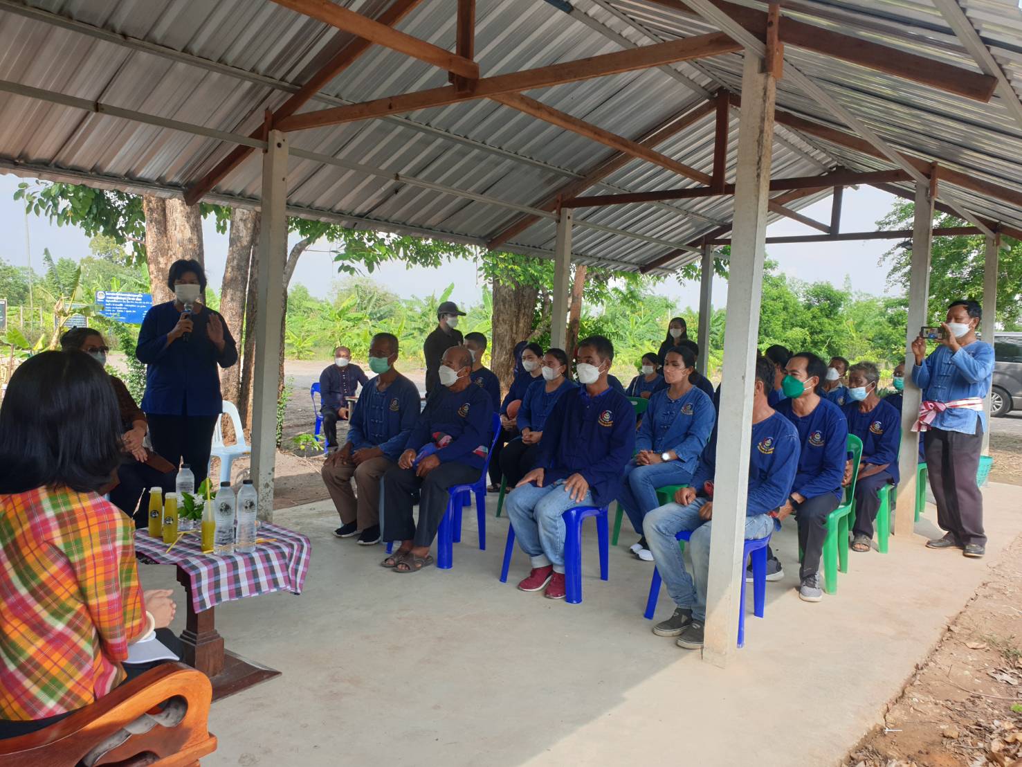 นายนิวัติ น้อยผาง รองอธิบดีกรมการพัฒนาชุมชน ลงพื้นที่ติดตามการดำเนินงานพัฒนาชุมชน ในพื้นที่ อำเภอแก้งคร้อ จังหวัดชัยภูมิ