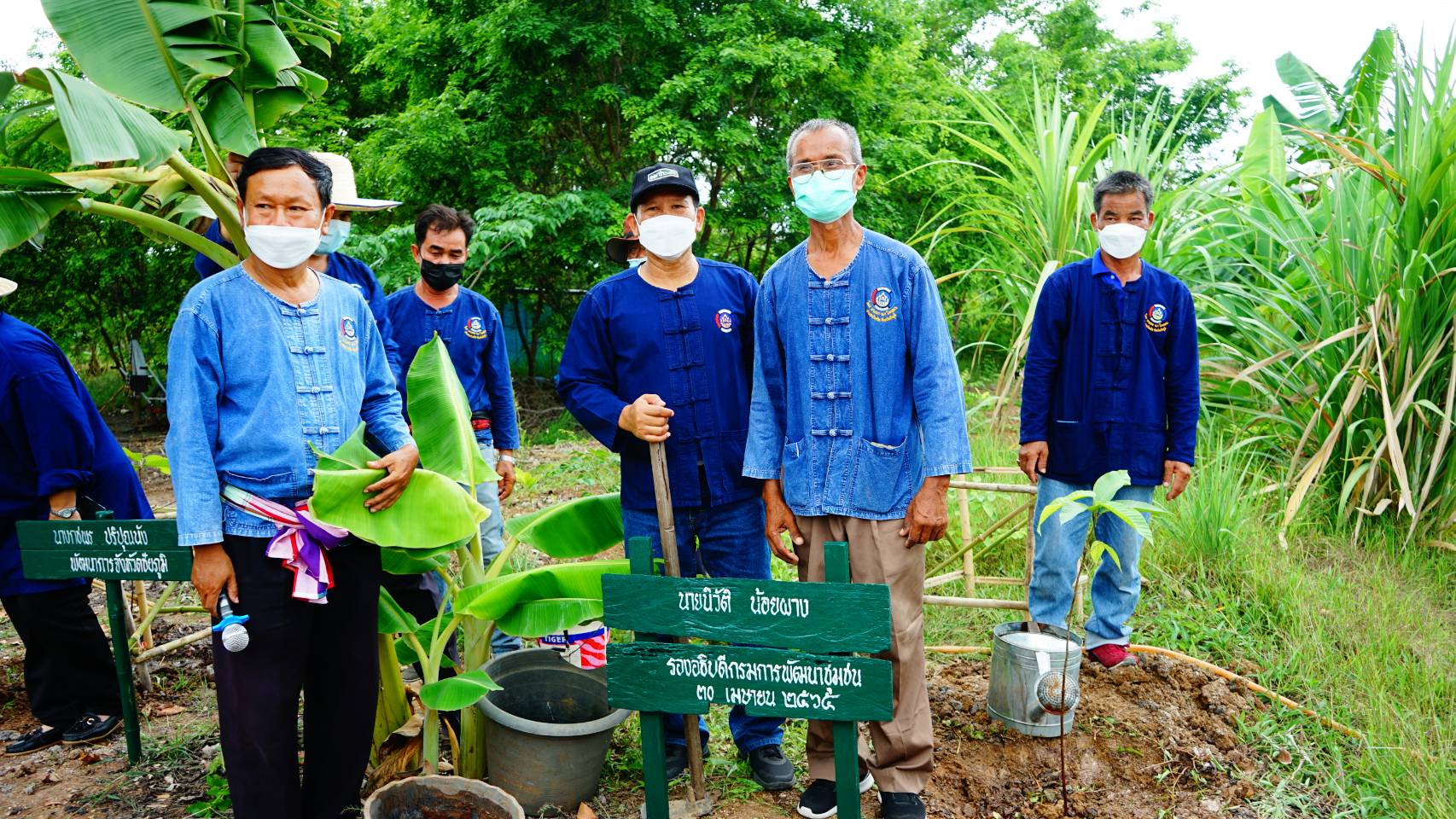 นายนิวัติ น้อยผาง รองอธิบดีกรมการพัฒนาชุมชน ลงพื้นที่ติดตามการดำเนินงานพัฒนาชุมชน ในพื้นที่ อำเภอแก้งคร้อ จังหวัดชัยภูมิ