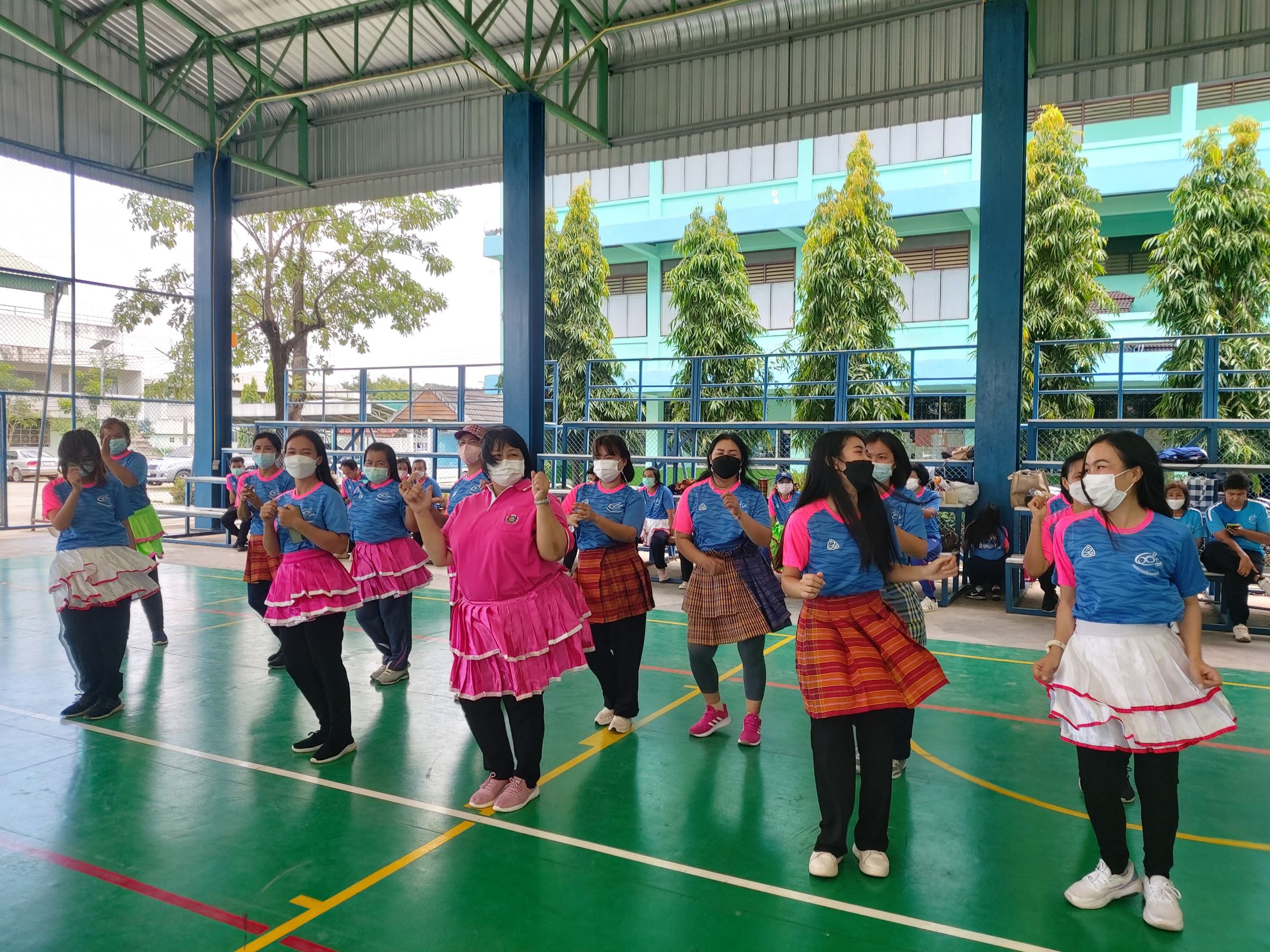 #พช_ชัยภูมิ จัดโครงการแข่งกีฬา “สานสัมพันธ์น้องพึ่ ๖๐ ปี พช.” เนื่องในโอกาสที่กรมการพัฒนาชุมชนก้าวเข้าสู่ปีที่ ๖๐ ในวันคล้ายวันก่อตั้งกรมการพัฒนาชุมชน ๑ ตุลาคม ๒๕๖๕