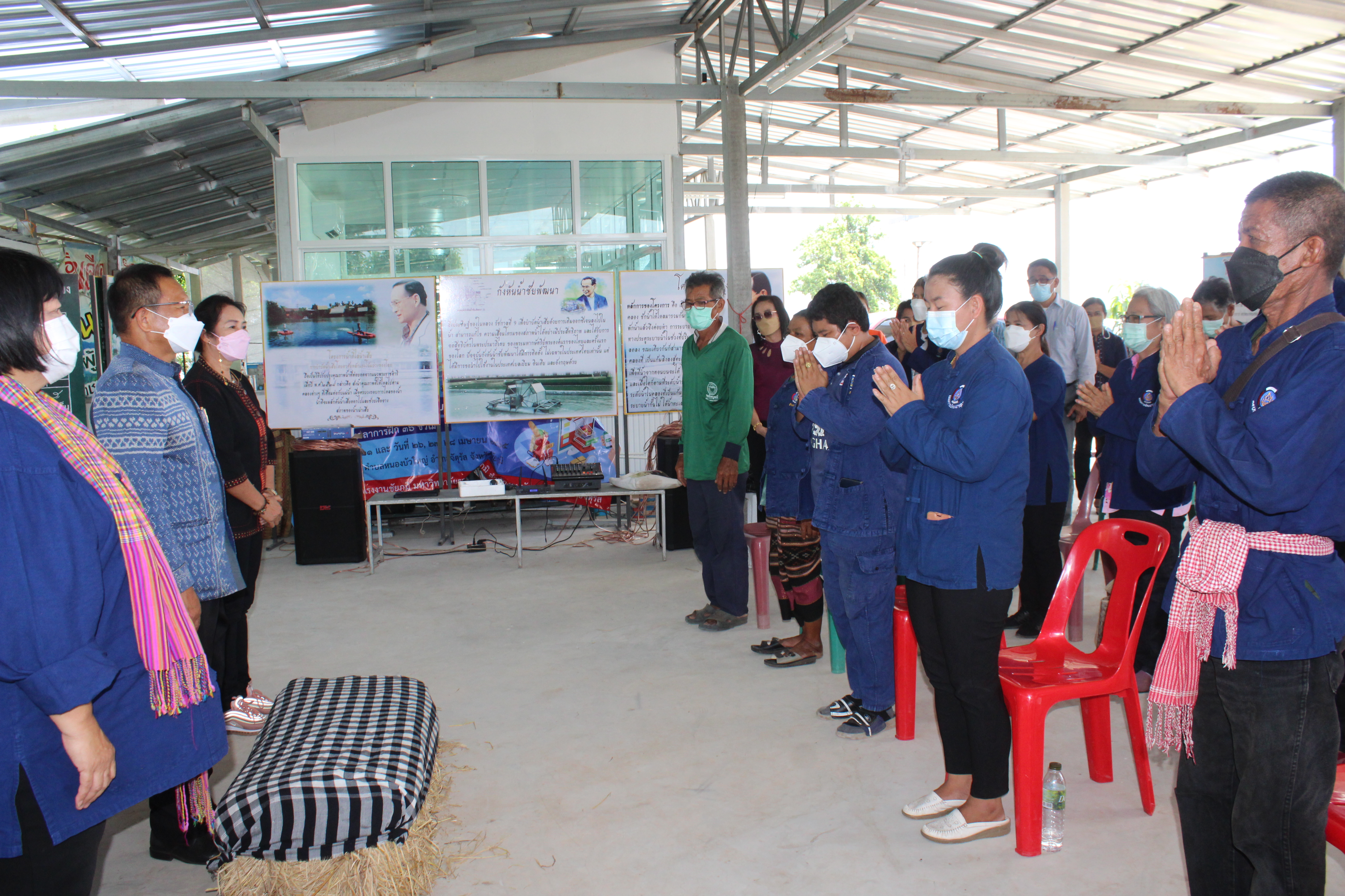 “นายนิวัติ น้อยผาง” รองอธิบดีกรมการพัฒนาชุมชน ลงพื้นที่อำเภอจัตุรัส จังหวัดชัยภูมิ เยี่ยมพื้นที่เรียนรู้ชุมชนต้นแบบ โคก หนอง นา พช.