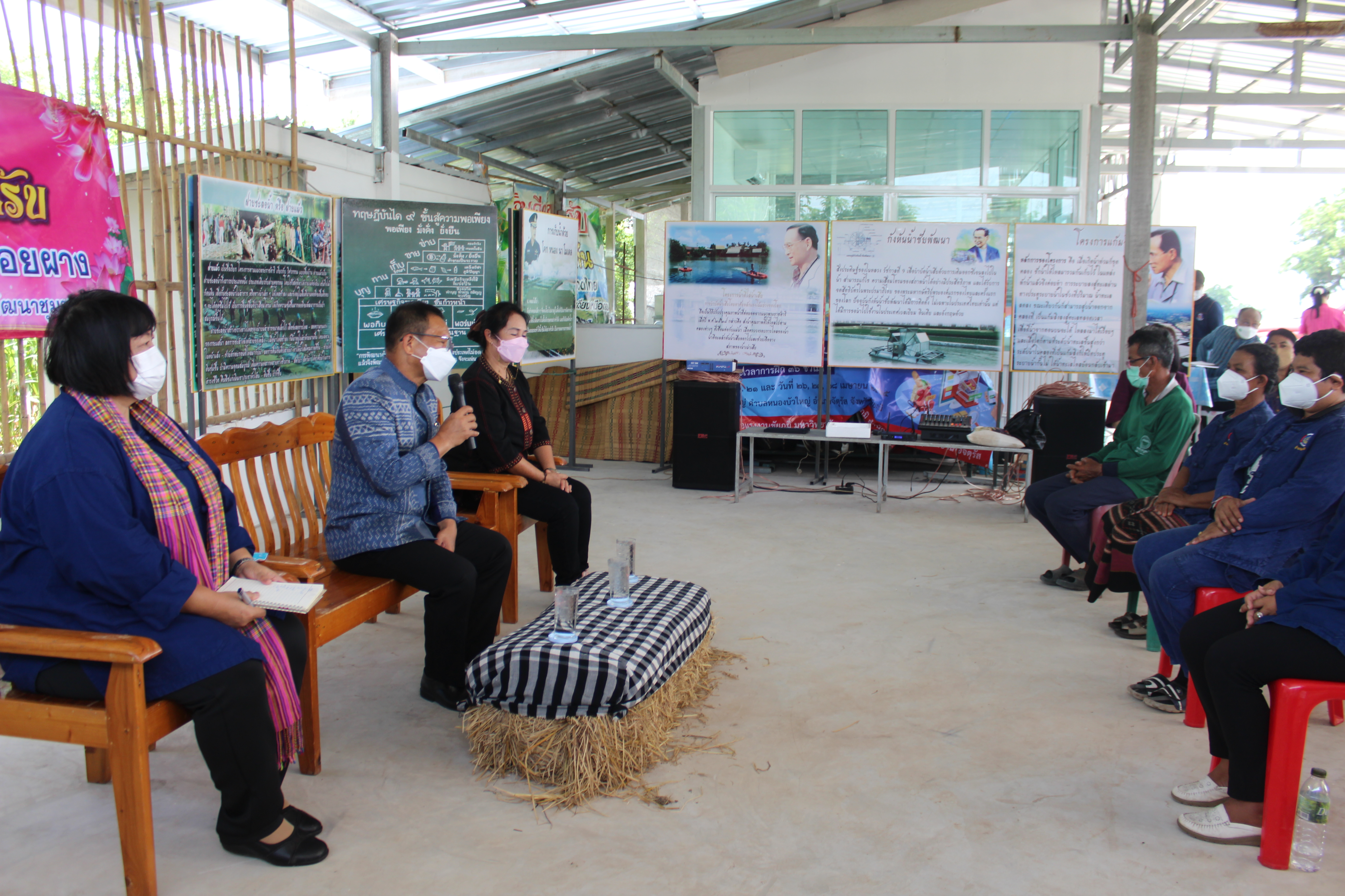 “นายนิวัติ น้อยผาง” รองอธิบดีกรมการพัฒนาชุมชน ลงพื้นที่อำเภอจัตุรัส จังหวัดชัยภูมิ เยี่ยมพื้นที่เรียนรู้ชุมชนต้นแบบ โคก หนอง นา พช.