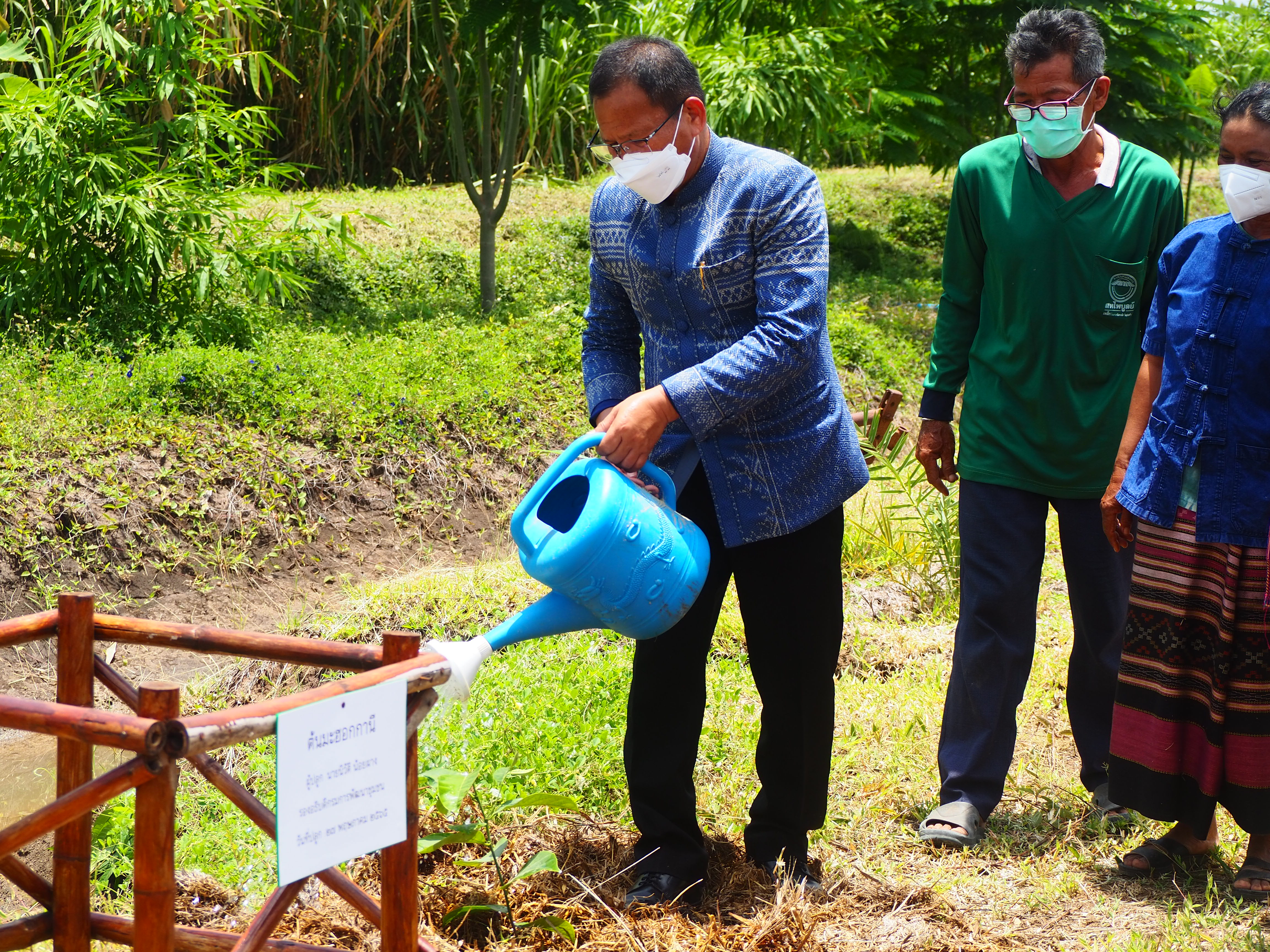 “นายนิวัติ น้อยผาง” รองอธิบดีกรมการพัฒนาชุมชน ลงพื้นที่อำเภอจัตุรัส จังหวัดชัยภูมิ เยี่ยมพื้นที่เรียนรู้ชุมชนต้นแบบ โคก หนอง นา พช.