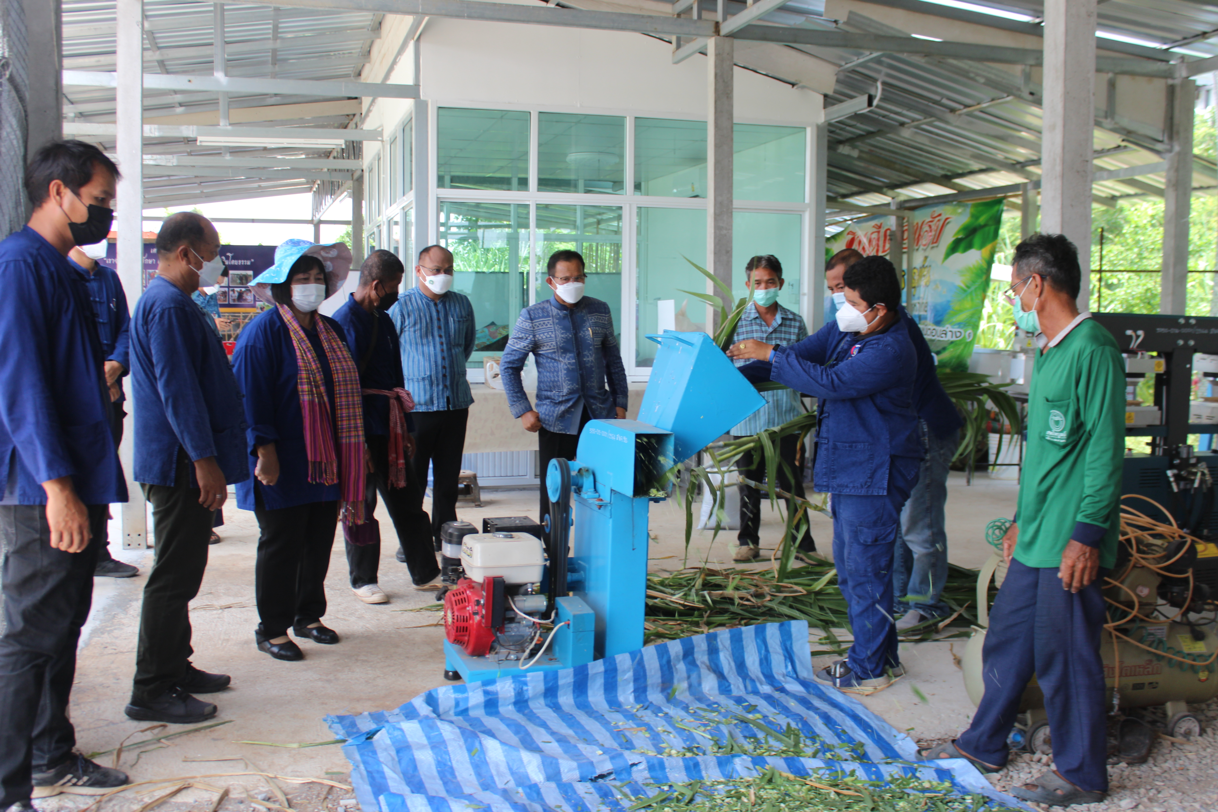 “นายนิวัติ น้อยผาง” รองอธิบดีกรมการพัฒนาชุมชน ลงพื้นที่อำเภอจัตุรัส จังหวัดชัยภูมิ เยี่ยมพื้นที่เรียนรู้ชุมชนต้นแบบ โคก หนอง นา พช.