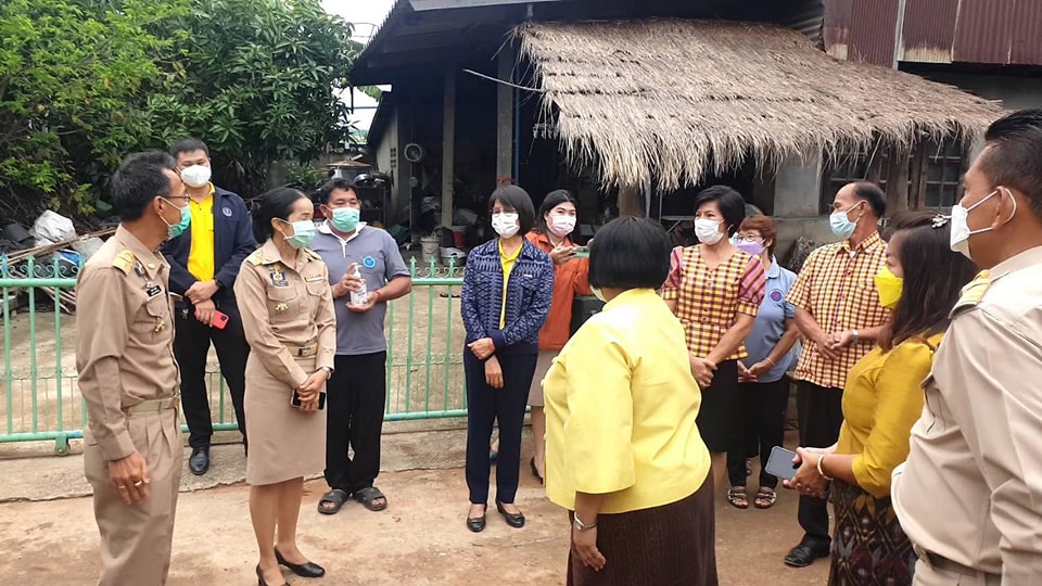 จังหวัดชัยภูมิ #ผู้ตรวจราชการกรมการพัฒนาชุมชน เขตตรวจราชการที่ 13 (นางสงวน มะเสนา) ลงพื้นที่ร่วมติดตามการดำเนินงานการขจัดความยากจนและพัฒนาคนทุกช่วงวัยฯ “1 อำเภอ 1 Case study ” อำเภอแก้งคร้อ