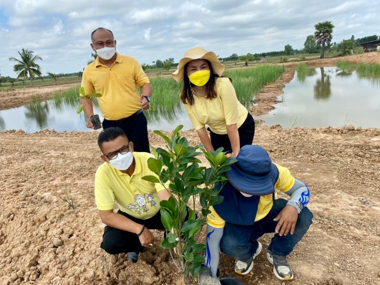 #พช_ชัยภูมิ จัดกิจกรรม “โครงการ พช.ชัยภูมิ “รวมใจไทย ปลูกต้นไม้ เพื่อแผ่นดิน” สืบสานสู่ 100 ล้านต้น เนื่องในวันต้นไม้ประจำปีของชาติ พ.ศ.2565