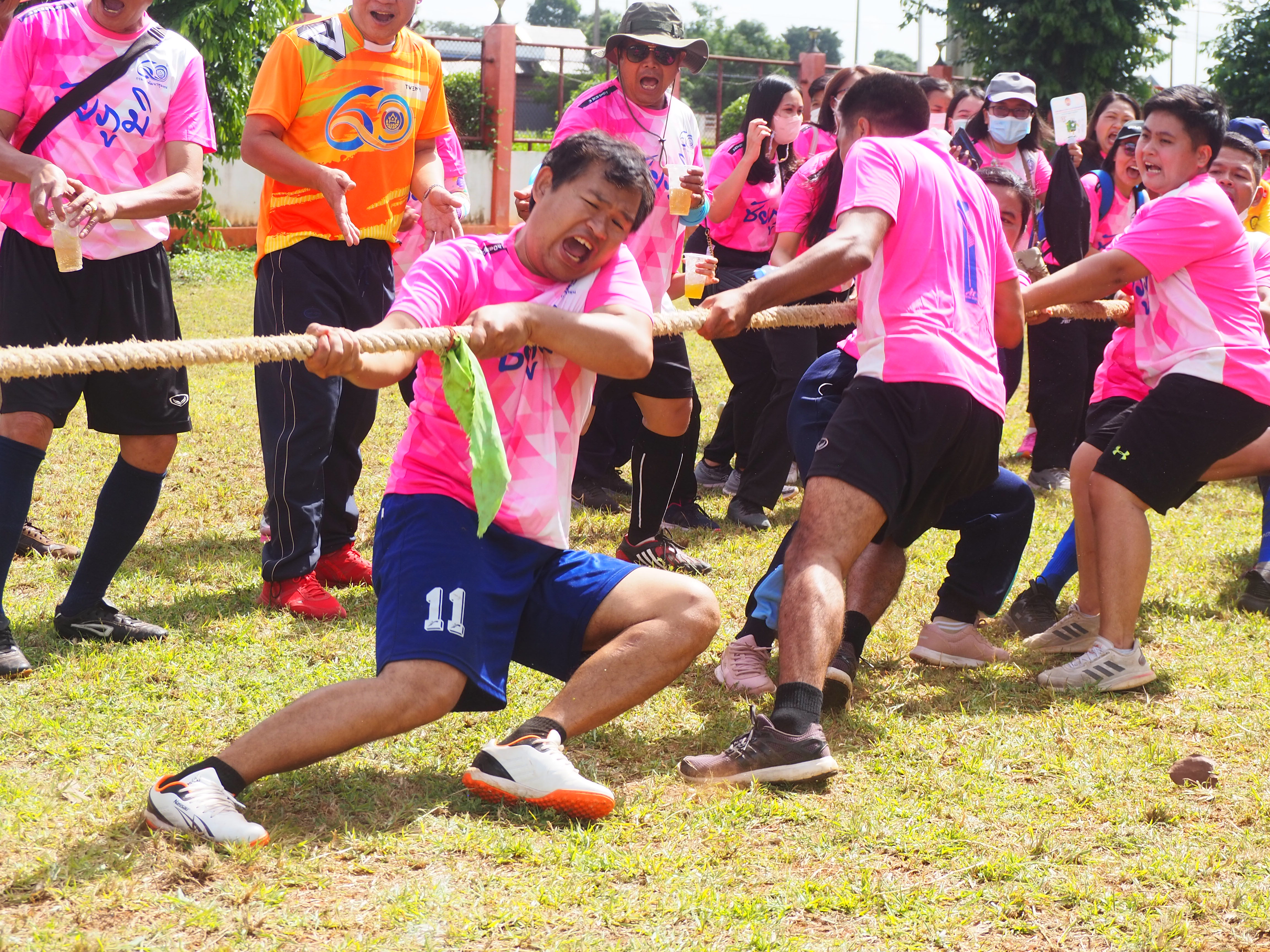 #พช_ชัยภูมิ กิจกรรมแข่งขันกีฬาเชื่อมความสามัคคี “สานสัมพันธ์น้องพี่ 60 ปี พช.” เขตตรวจราชการที่ 13 นครชัยบุรินทร์ ณ ศูนย์ศึกษาและพัฒนาชุมชนนครราชสีมา