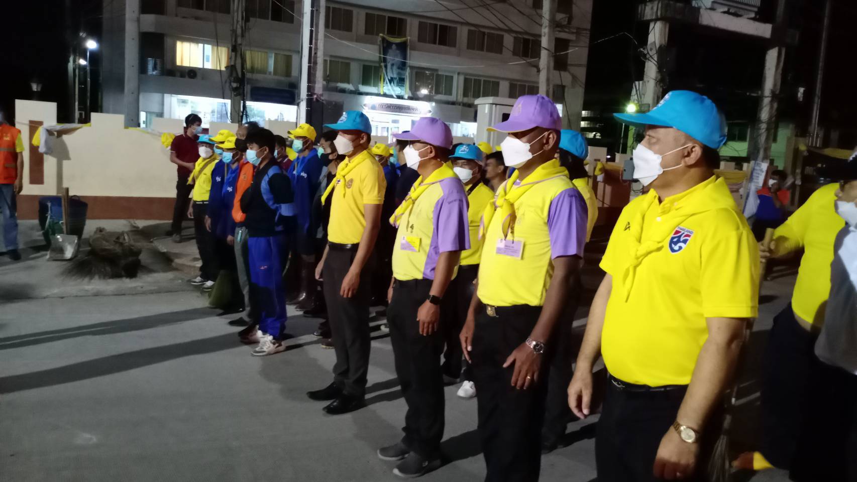 #พช_ชัยภูมิ ร่วมจัดเก็บขยะมูลฝอยและสิ่งปฏิกูลเพื่อป้องกันและแก้ไขปัญหาน้ำท่วมขังในเขตเทศบาลเมืองชัยภูมิ