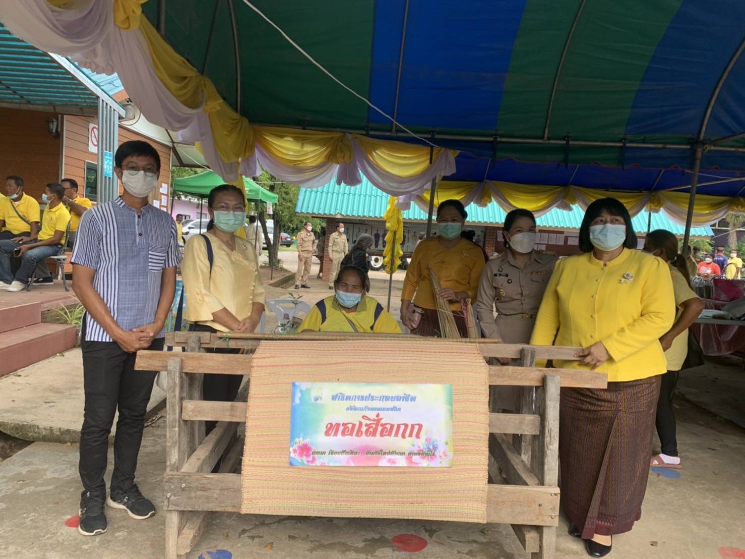 จังหวัดชัยภูมิ มอบทุนอุปการะเด็กตามโครงการกองทุนพัฒนาเด็กชนบทฯ จังหวัดชัยภูมิ จำนวน 214 ทุน ๆ ละ 1,200 บาท เป็นเงิน 256,800 บาท