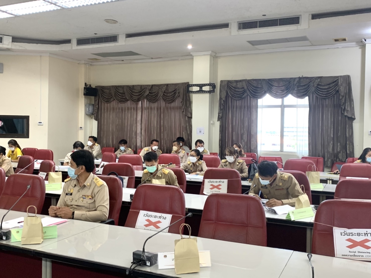 #จังหวัดชัยภูมิ #พช_ชัยภูมิ จัดประชุมคณะกรรมการบริหารศูนย์อำนวยการขจัดความยากจนและพัฒนาคนทุกช่วงวัยอย่างยั่งยืนตามหลักปรัชญาของเศรษฐกิจพอเพียงจังหวัดชัยภูมิ (ศจพ.จ.ชย.) ครั้งที่ 4/2565